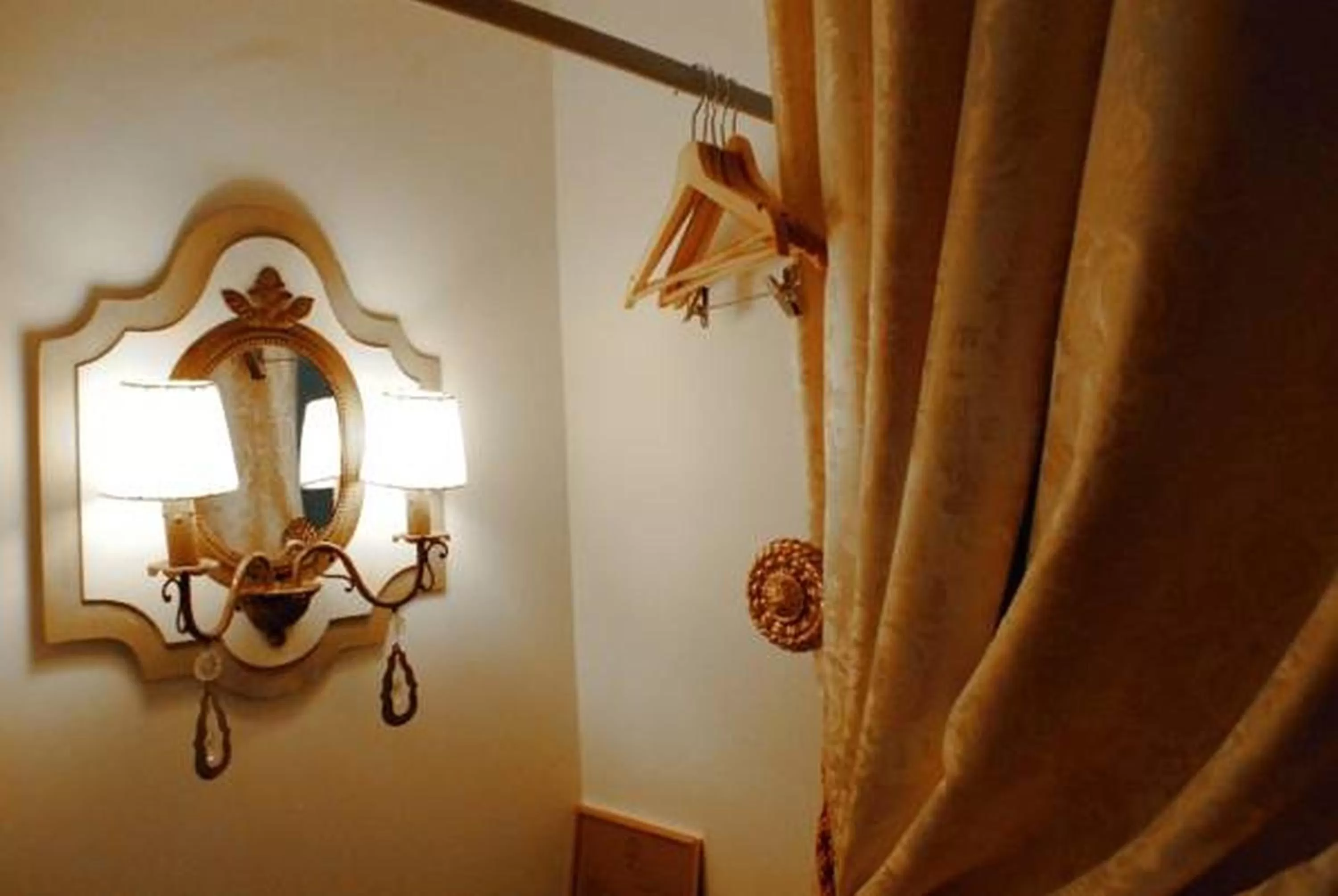 Grand Boutique Hotel