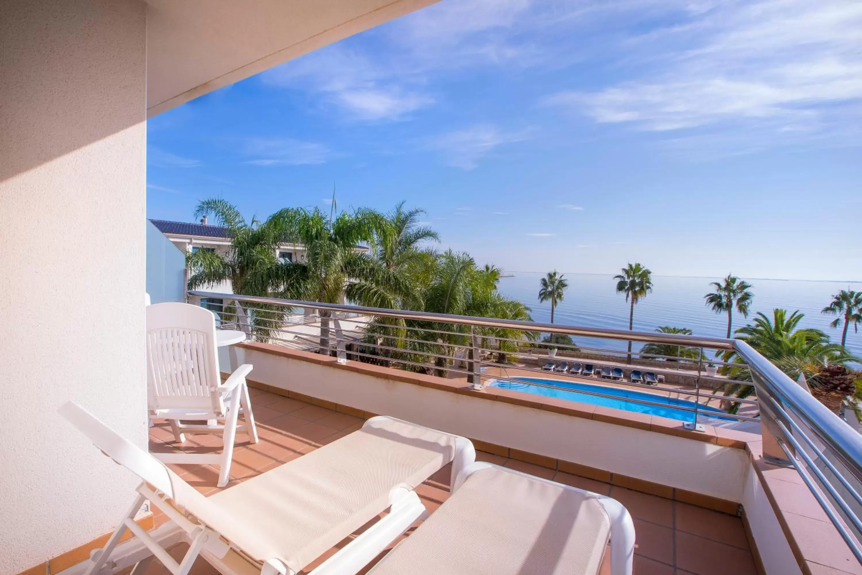 Solarium, Balcony/Terrace in Hotel Miami Mar