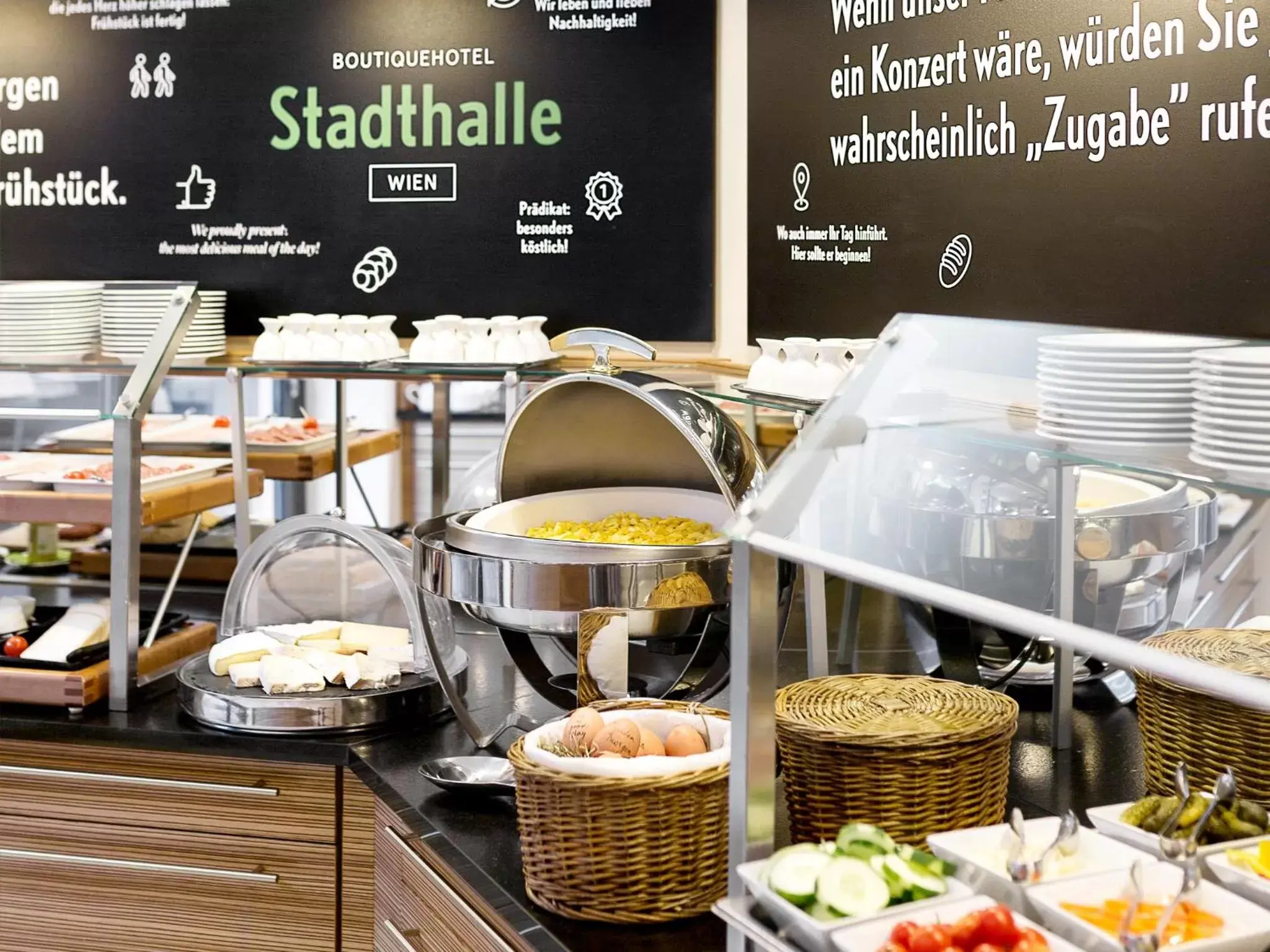 Buffet breakfast in Boutiquehotel Stadthalle