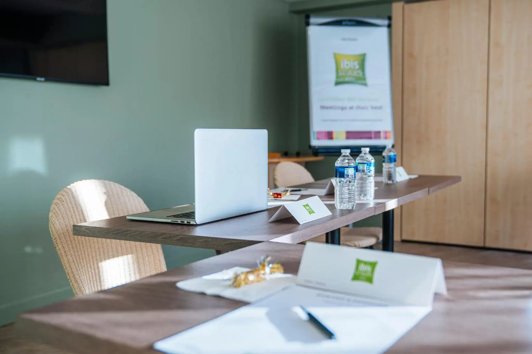 Business facilities, Business Area/Conference Room in ibis Styles Antibes