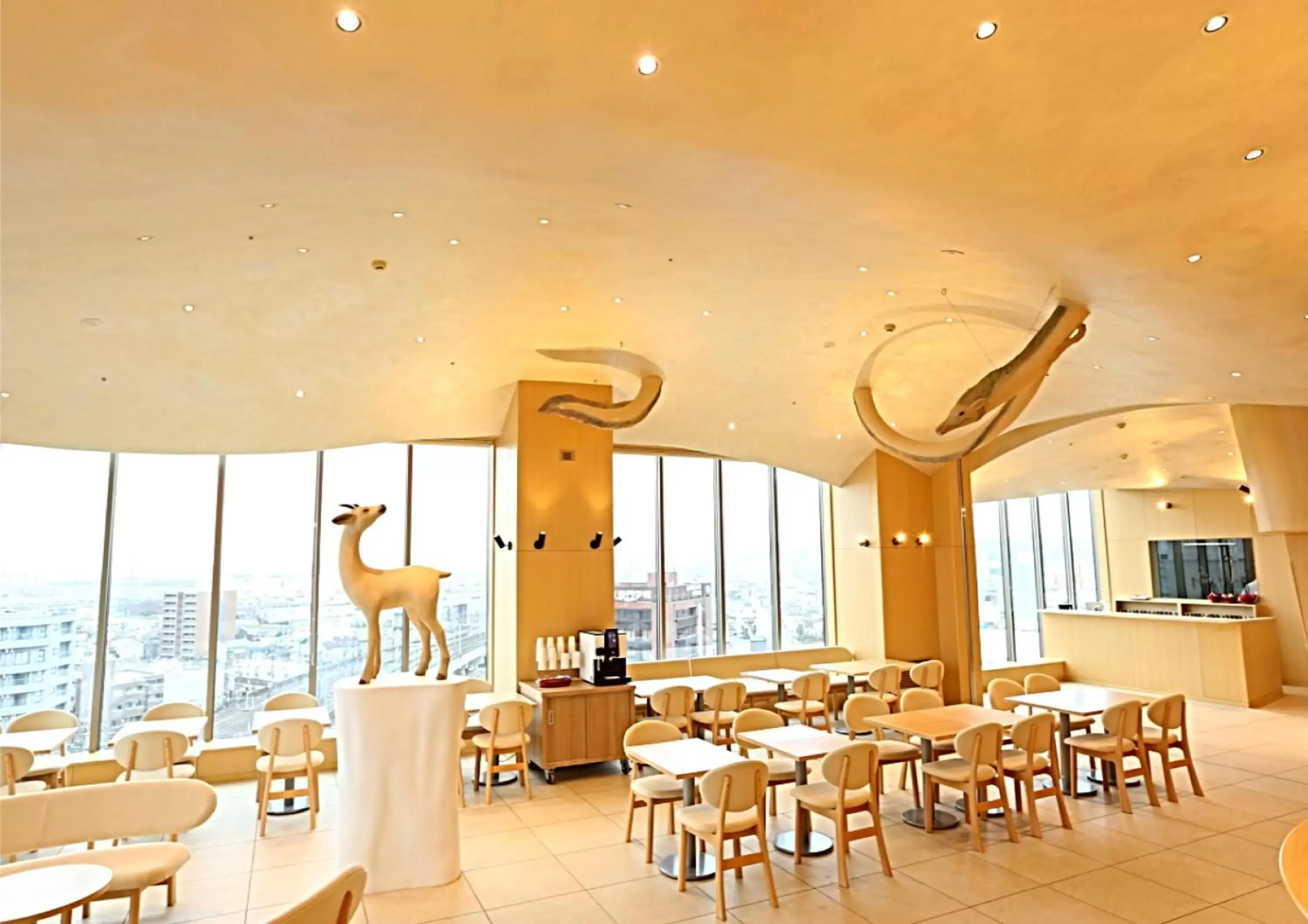 Lobby or reception, Restaurant/Places to Eat in Hotel Wing International Premium Kanazawa Ekimae
