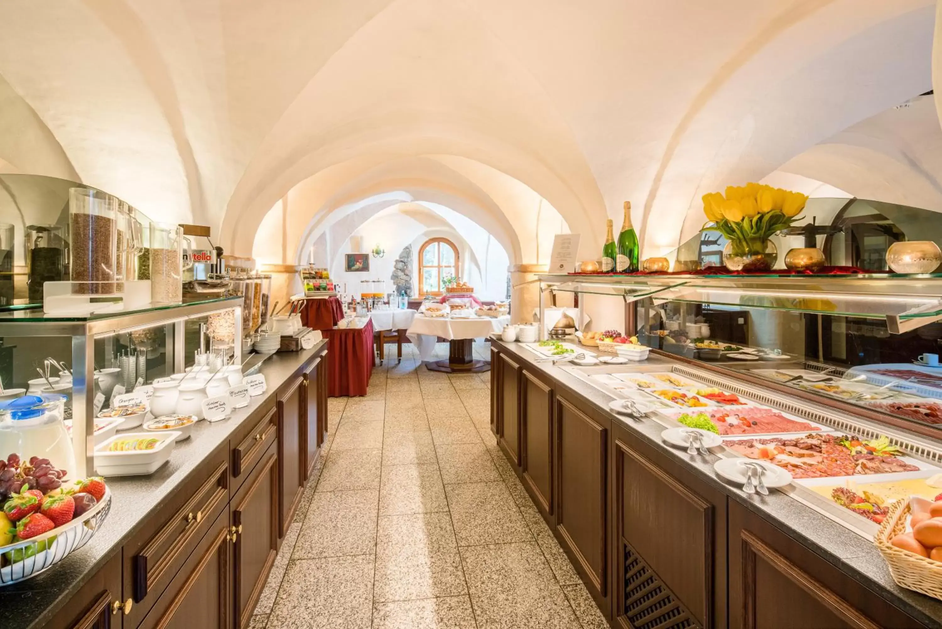 Breakfast, Restaurant/Places to Eat in Schlosshotel Klaffenbach