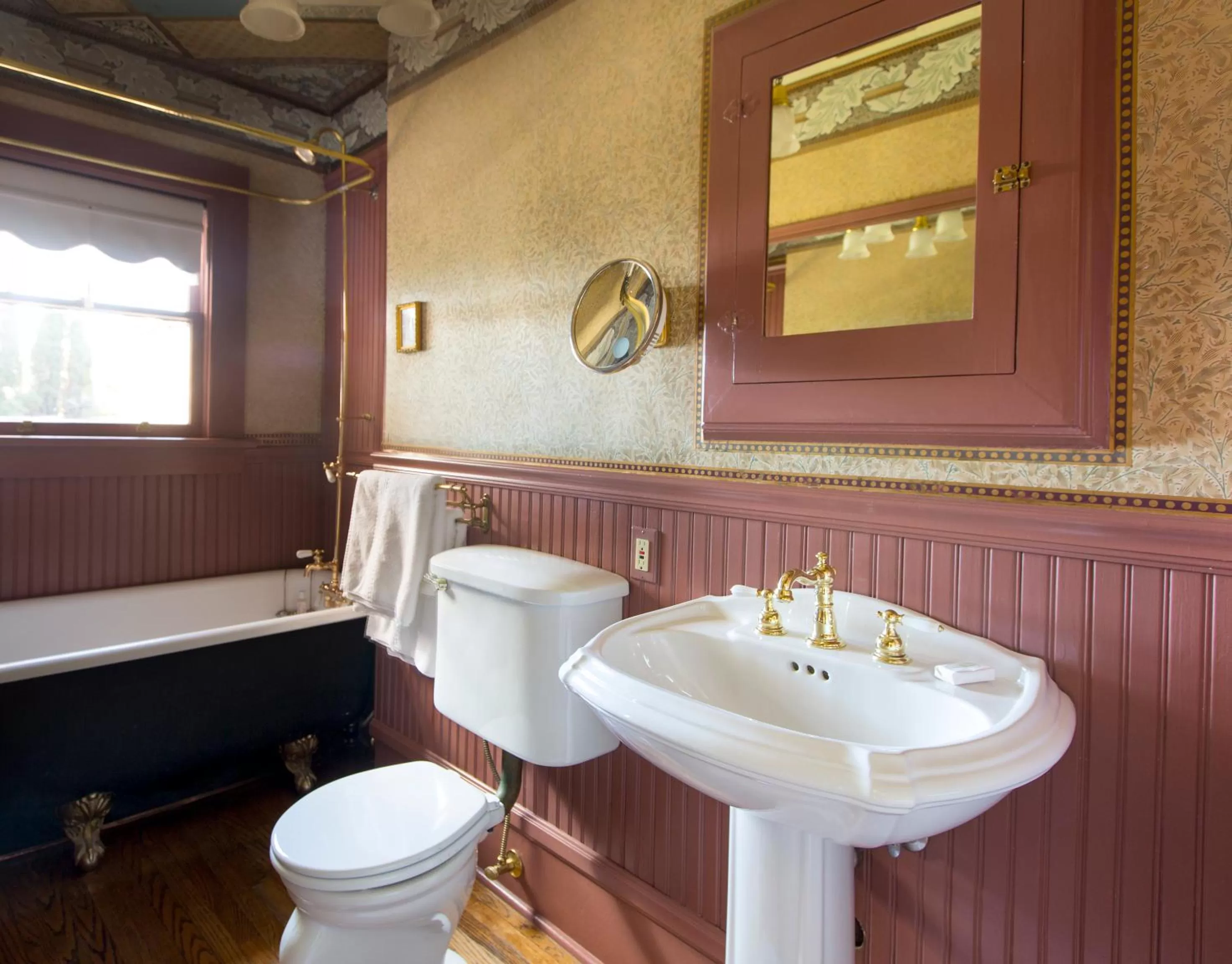 Day in Simpson House Inn