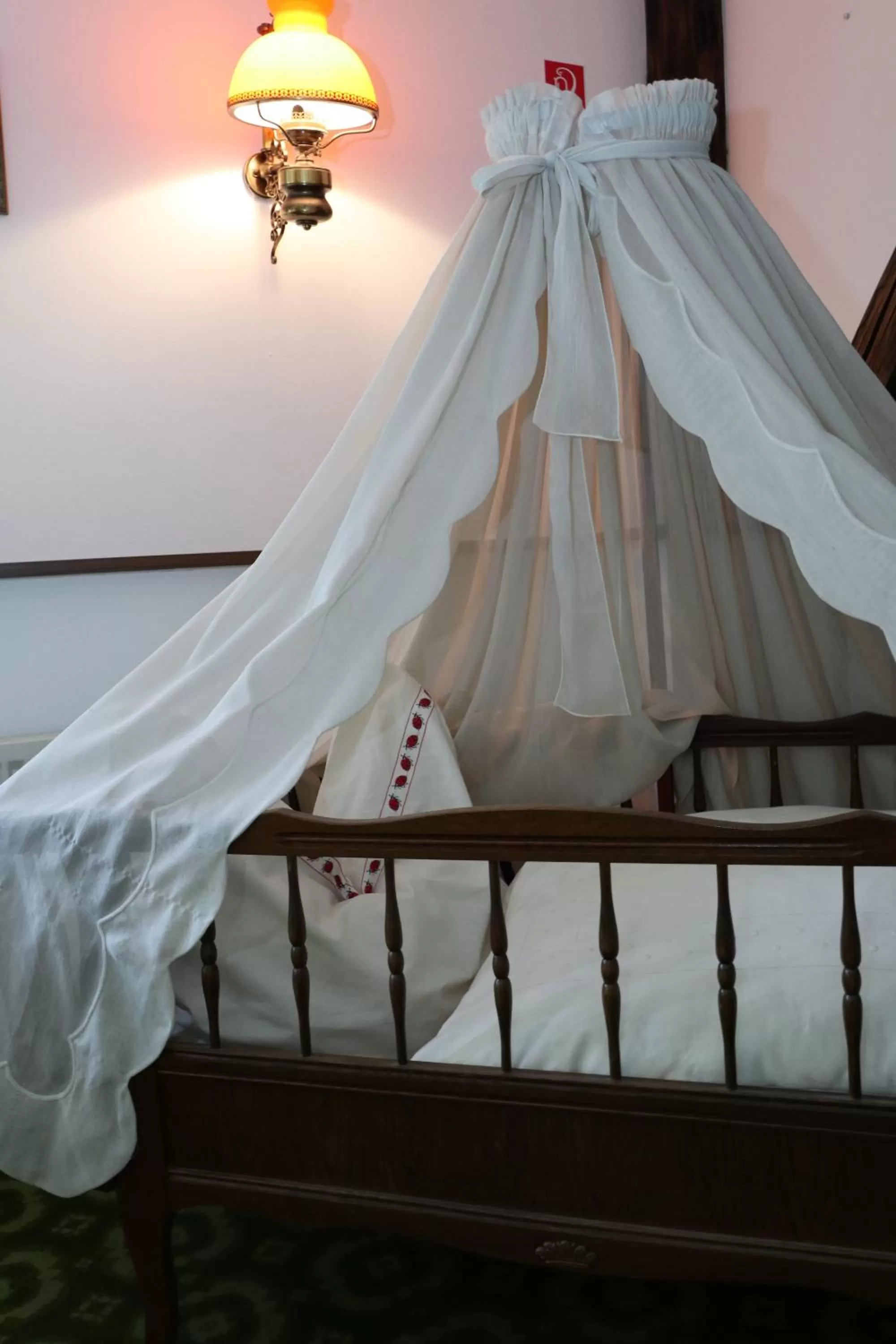 Decorative detail, Bed in Schwarzwaldhotel Stollen