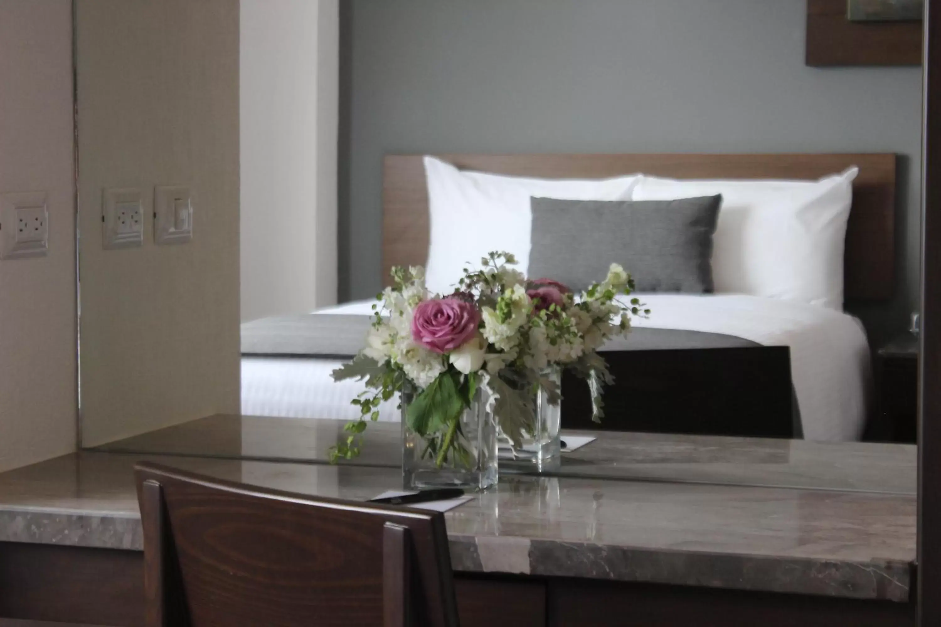 Bedroom, Seating Area in Eco Hotel Guadalajara Expo