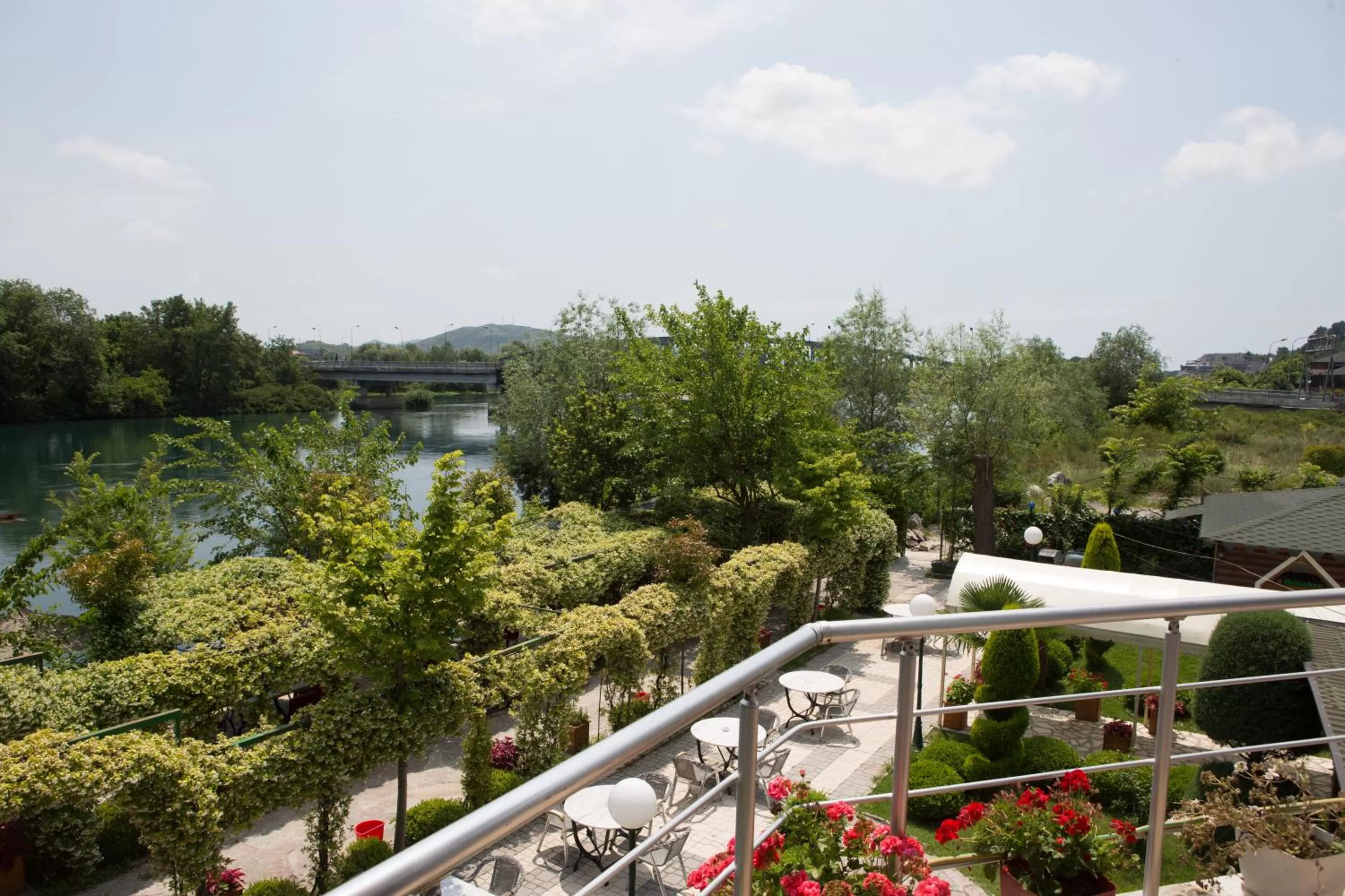 Garden in Buna Park Hotel