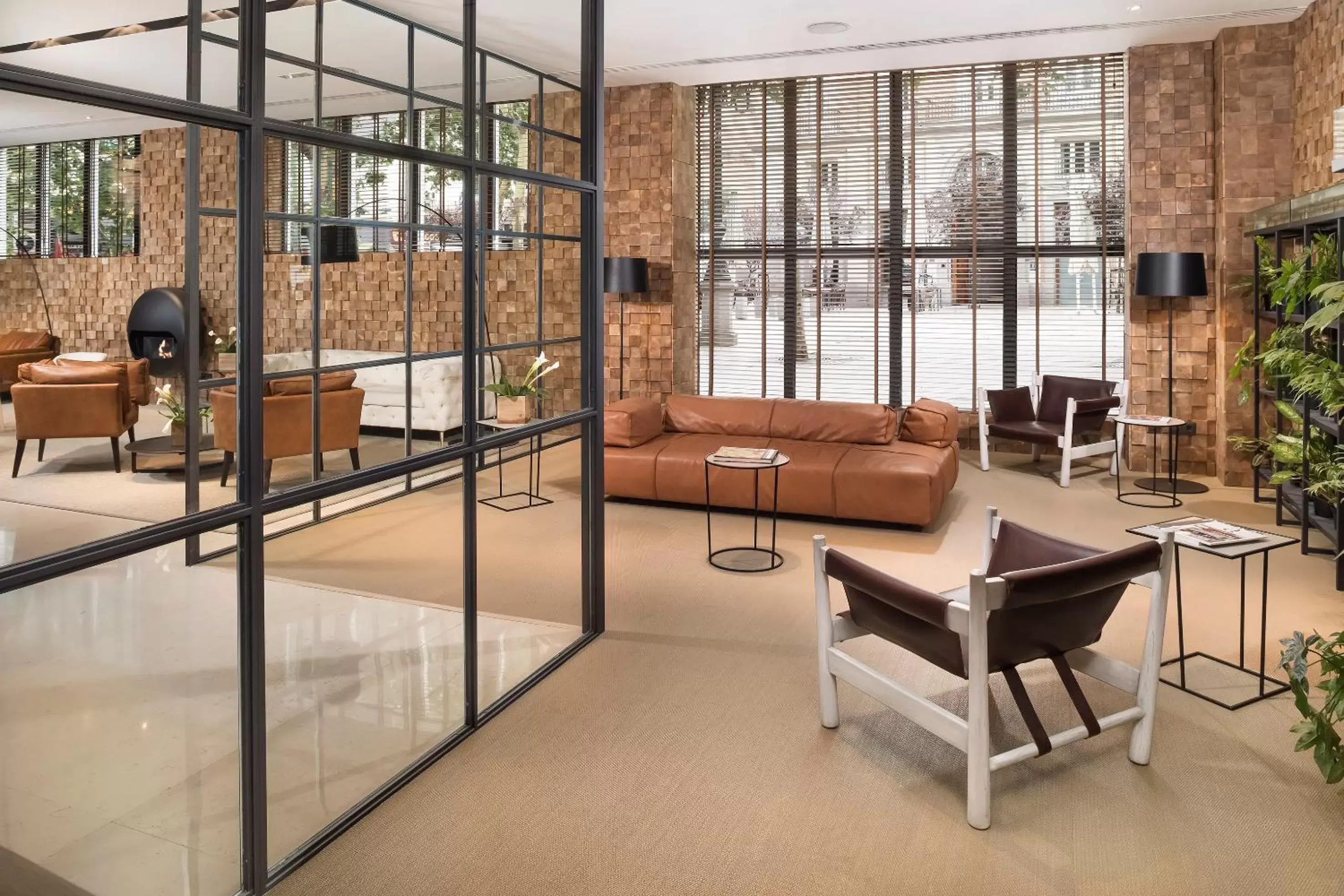 Lobby or reception in ME Madrid Reina Victoria by Meliá Lobby or reception in ME Madrid Reina Victoria by Meliá