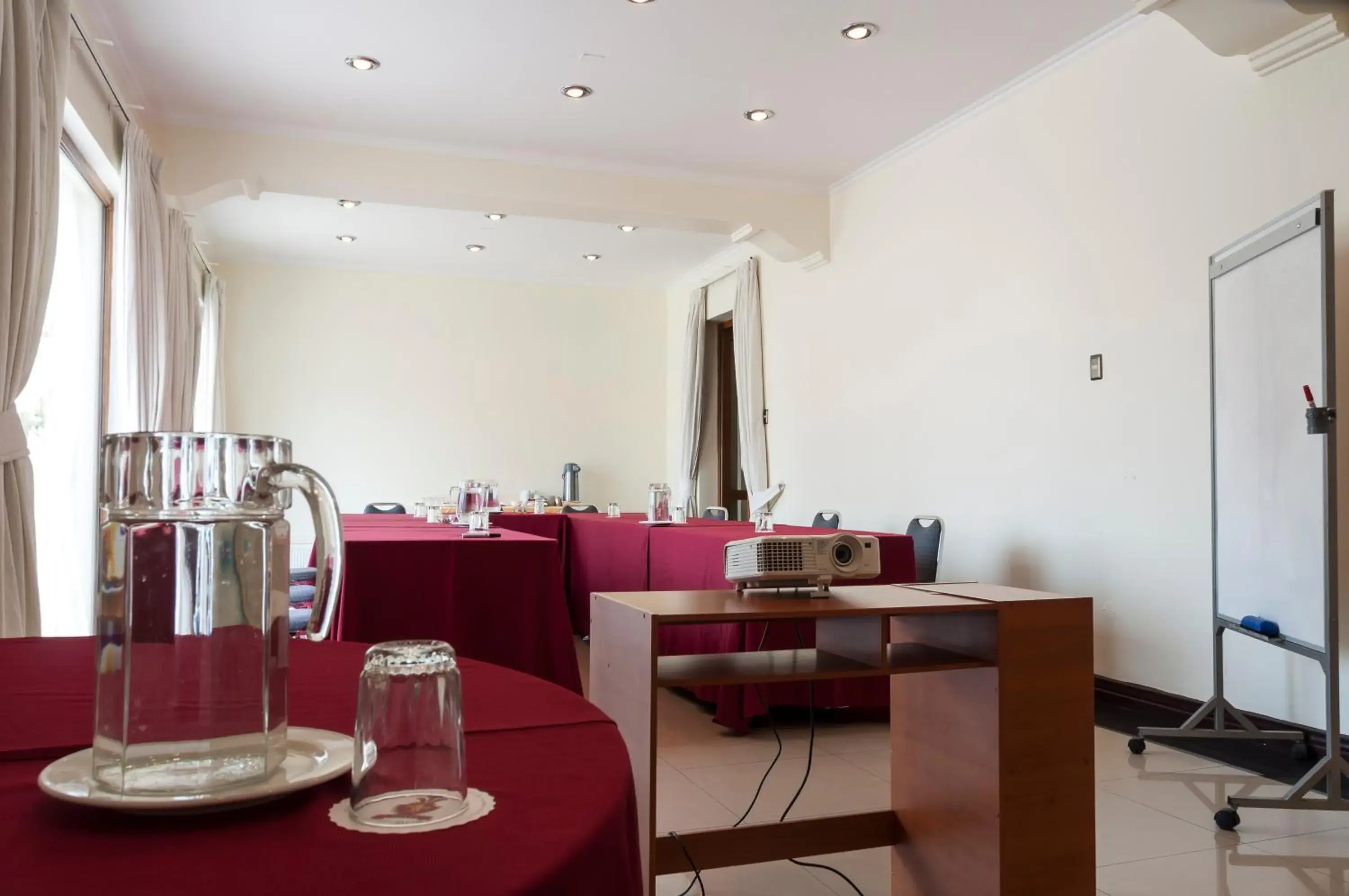 Lounge or bar, Restaurant/Places to Eat in Hotel Francisco De Aguirre