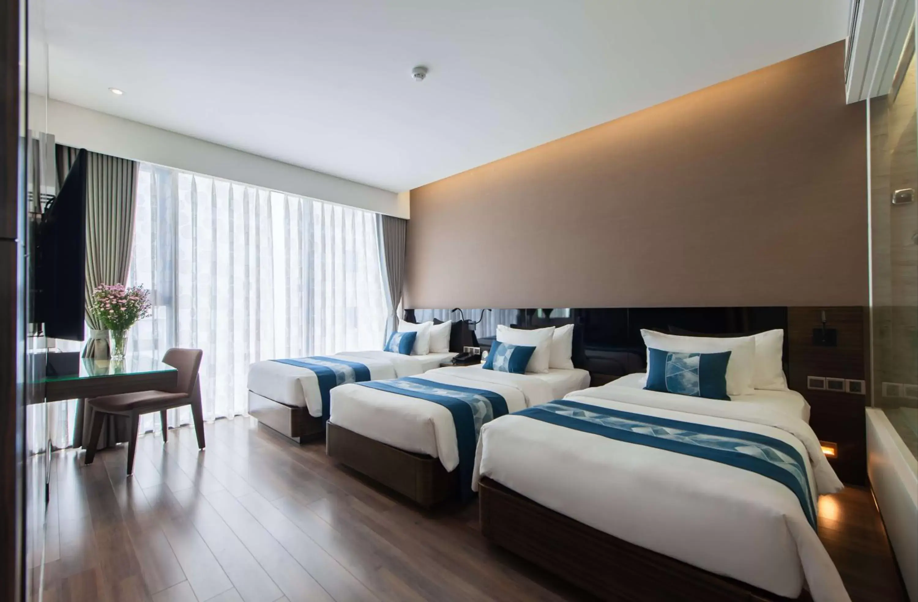 Triple Suite with Balcony in Queen Ann Nha Trang Hotel Triple Suite with Balcony in Queen Ann Nha Trang Hotel