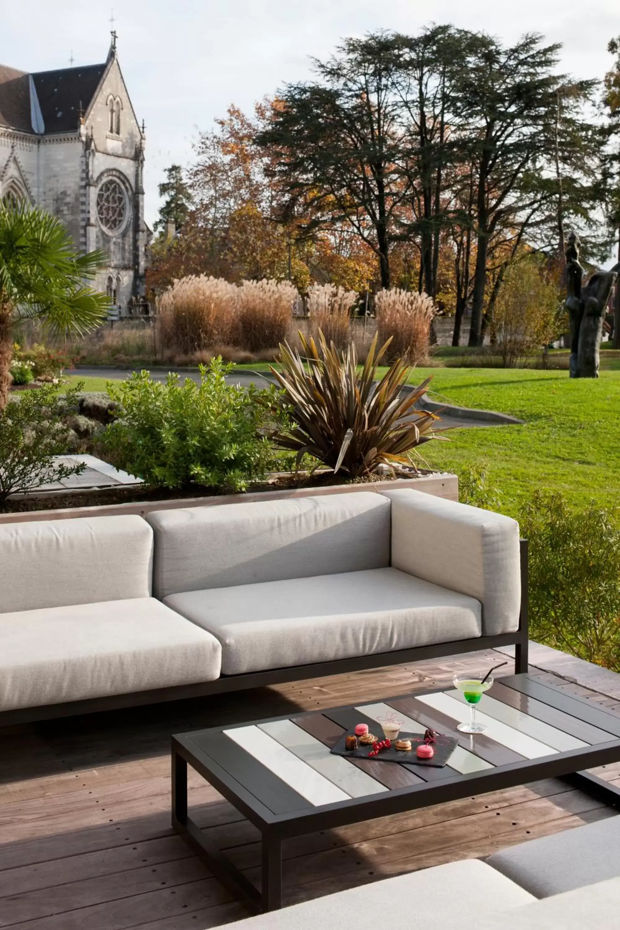 Balcony/Terrace in Hotel Parc Beaumont & Spa Pau - MGallery