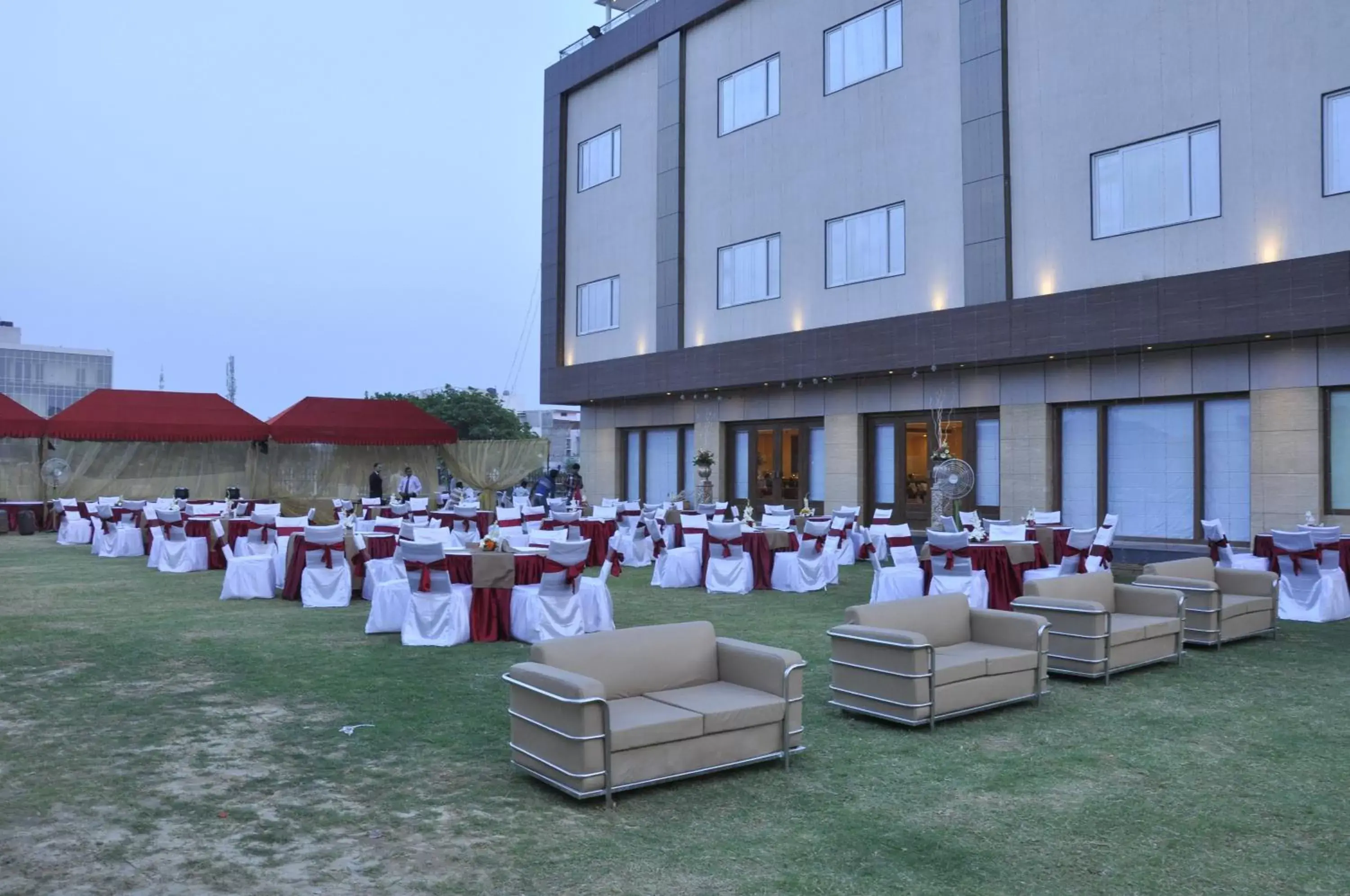 Banquet/Function facilities, Banquet Facilities in Sapna Clarks Inn Lucknow