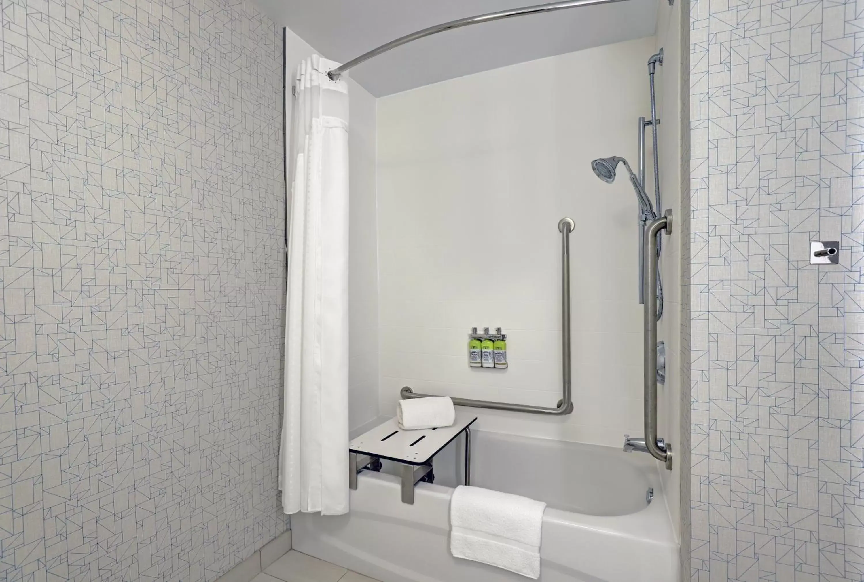 Bathroom in Holiday Inn Express - Kingston West, an IHG Hotel