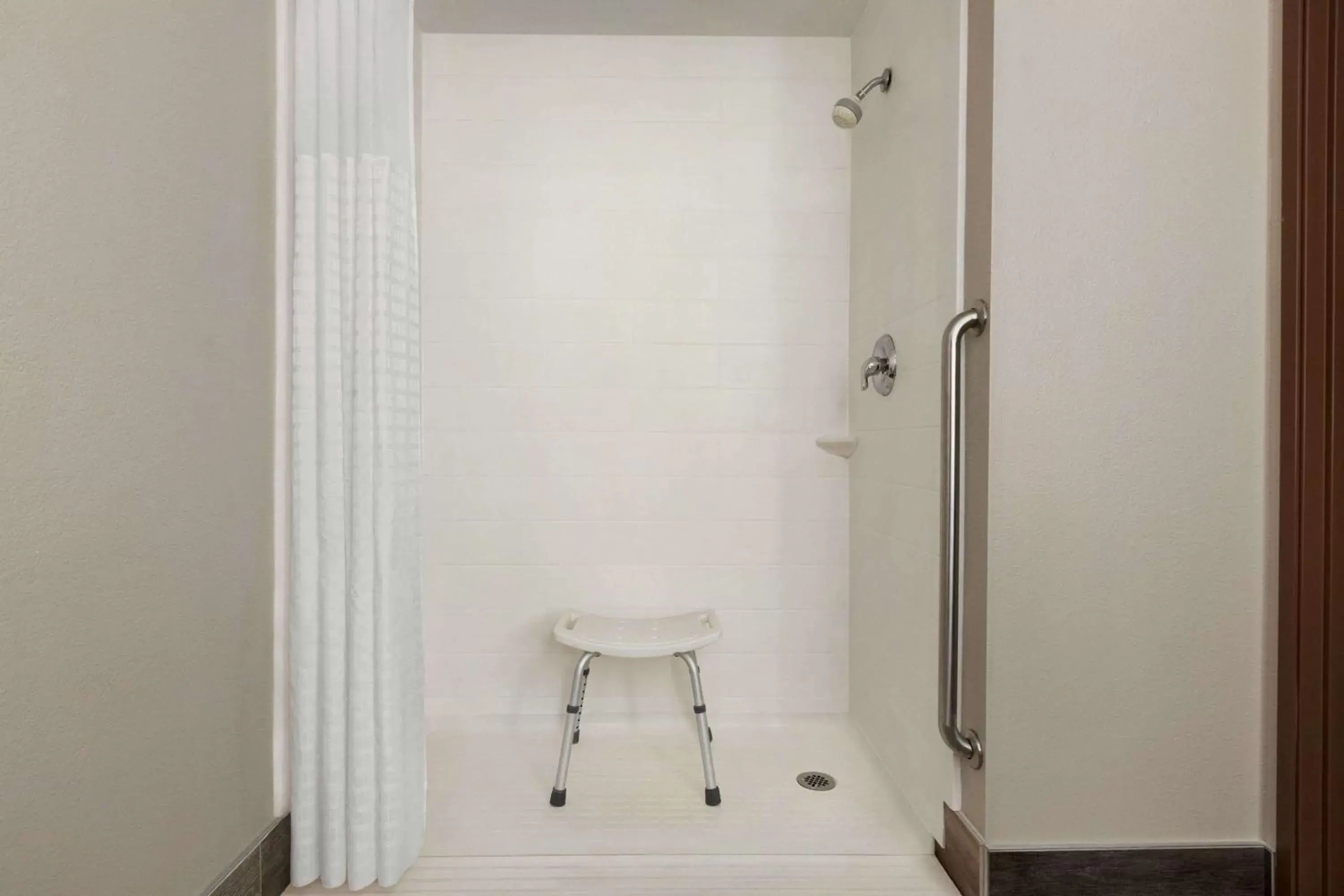 Shower, Bathroom in La Quinta by Wyndham Lackawanna