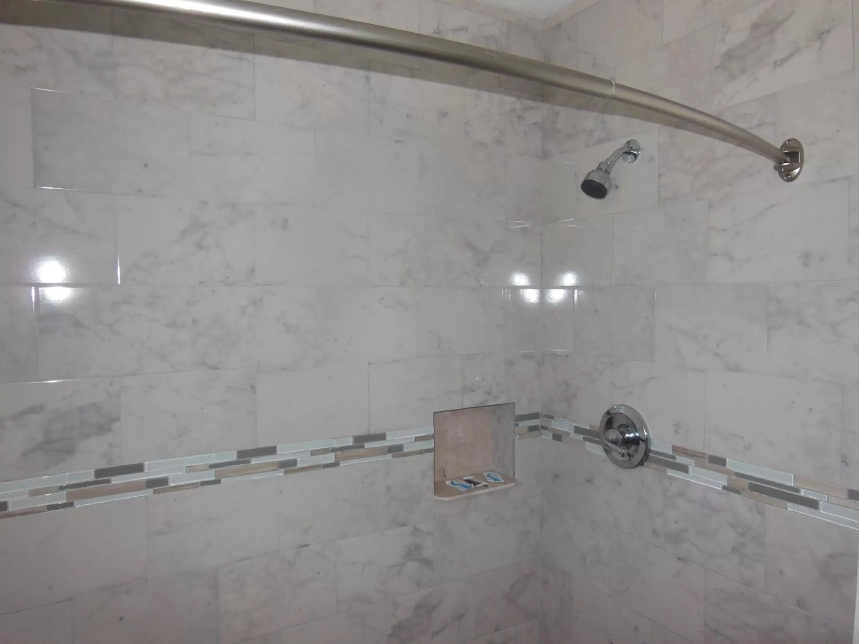 Shower, Bathroom in Budget Inn - Saint Augustine