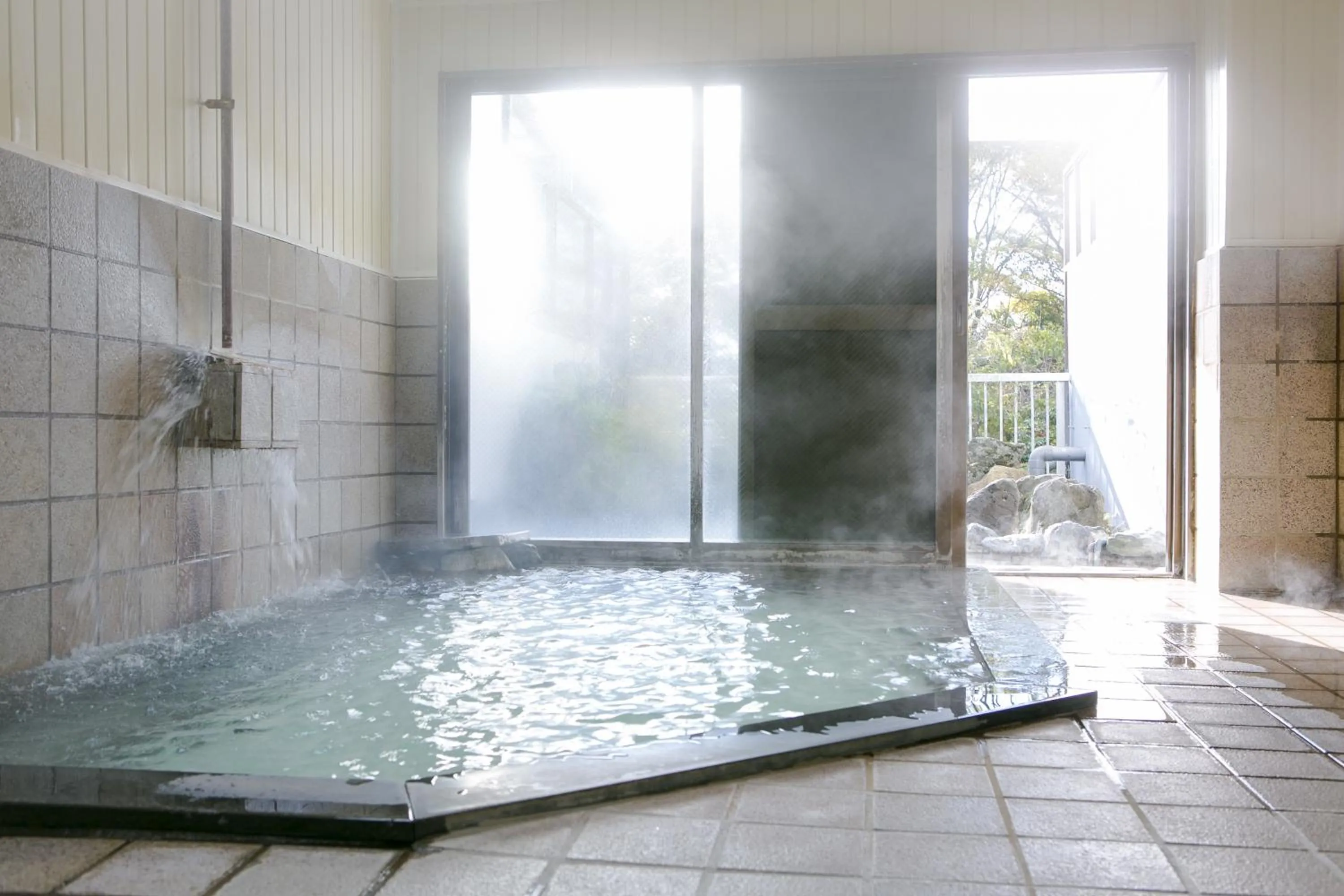 Hot Spring Bath in Hotel Ra Kuun