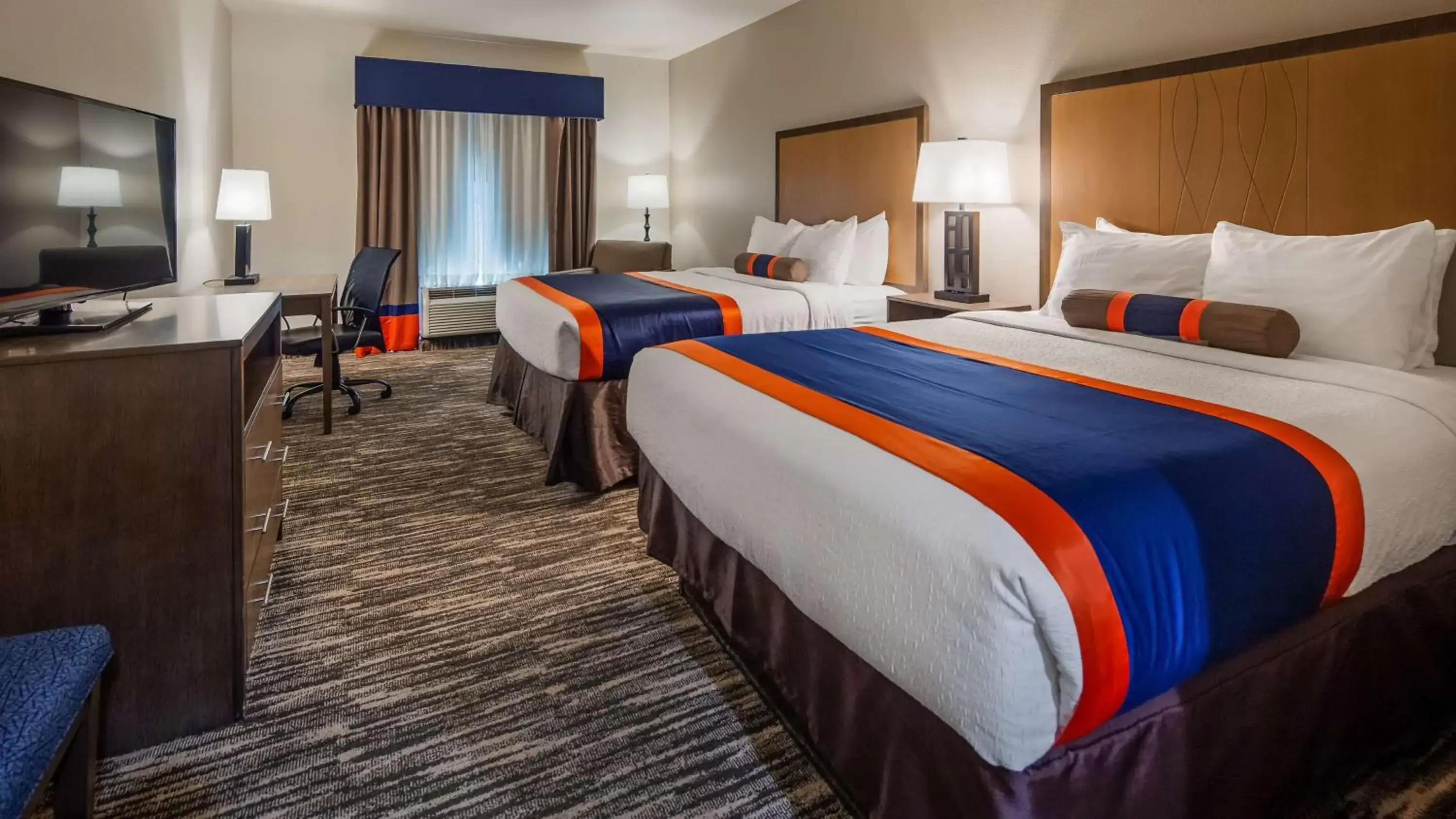 Photo of the whole room, Bed in Best Western Plus Ardmore Inn & Suites Photo of the whole room, Bed in Best Western Plus Ardmore Inn & Suites