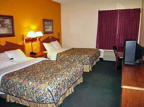Bed in Motel 6 Dallas – Irving DFW Airport South
