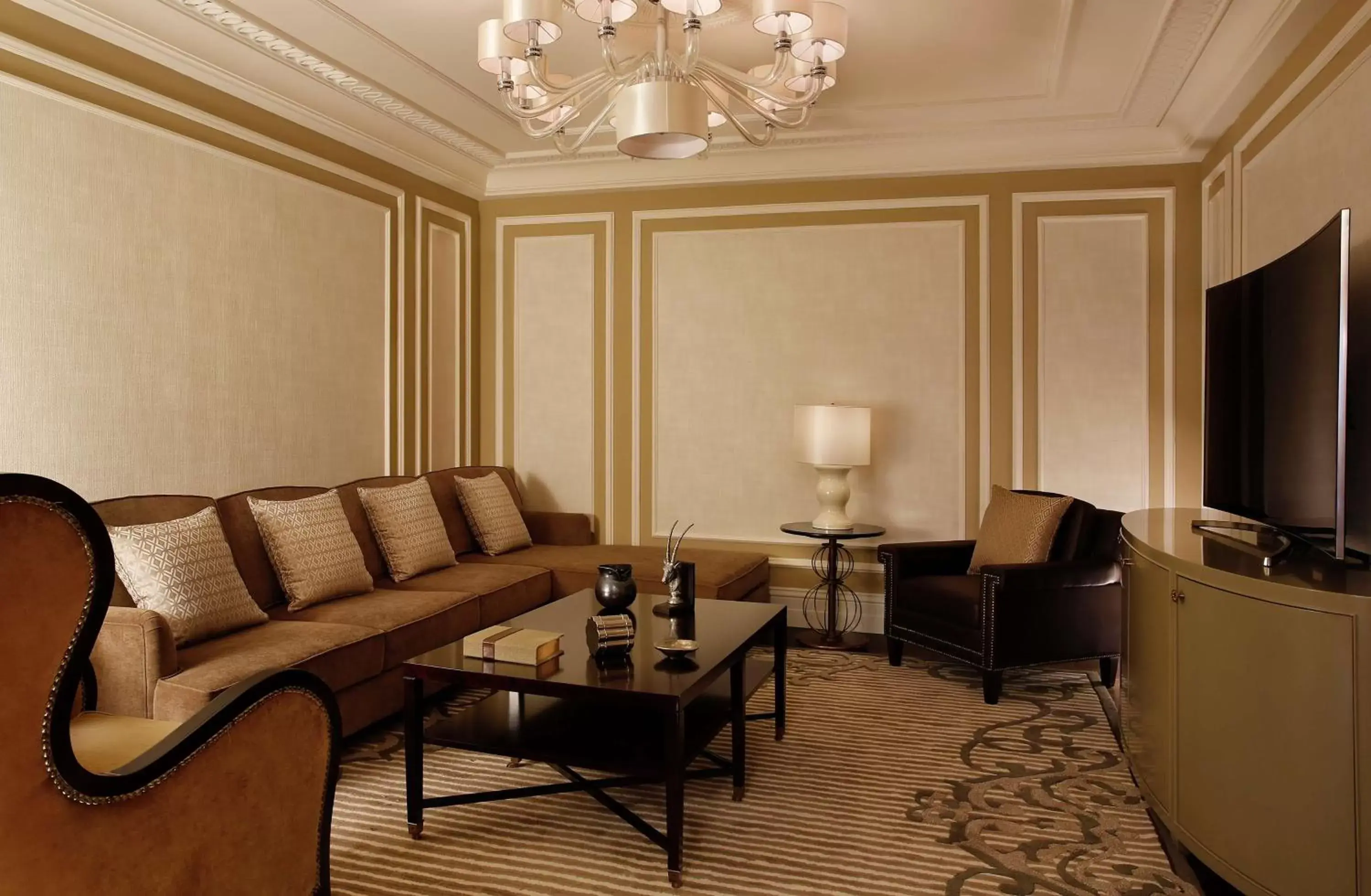 Bedroom, Seating Area in Habtoor Palace Dubai, LXR Hotels & Resorts