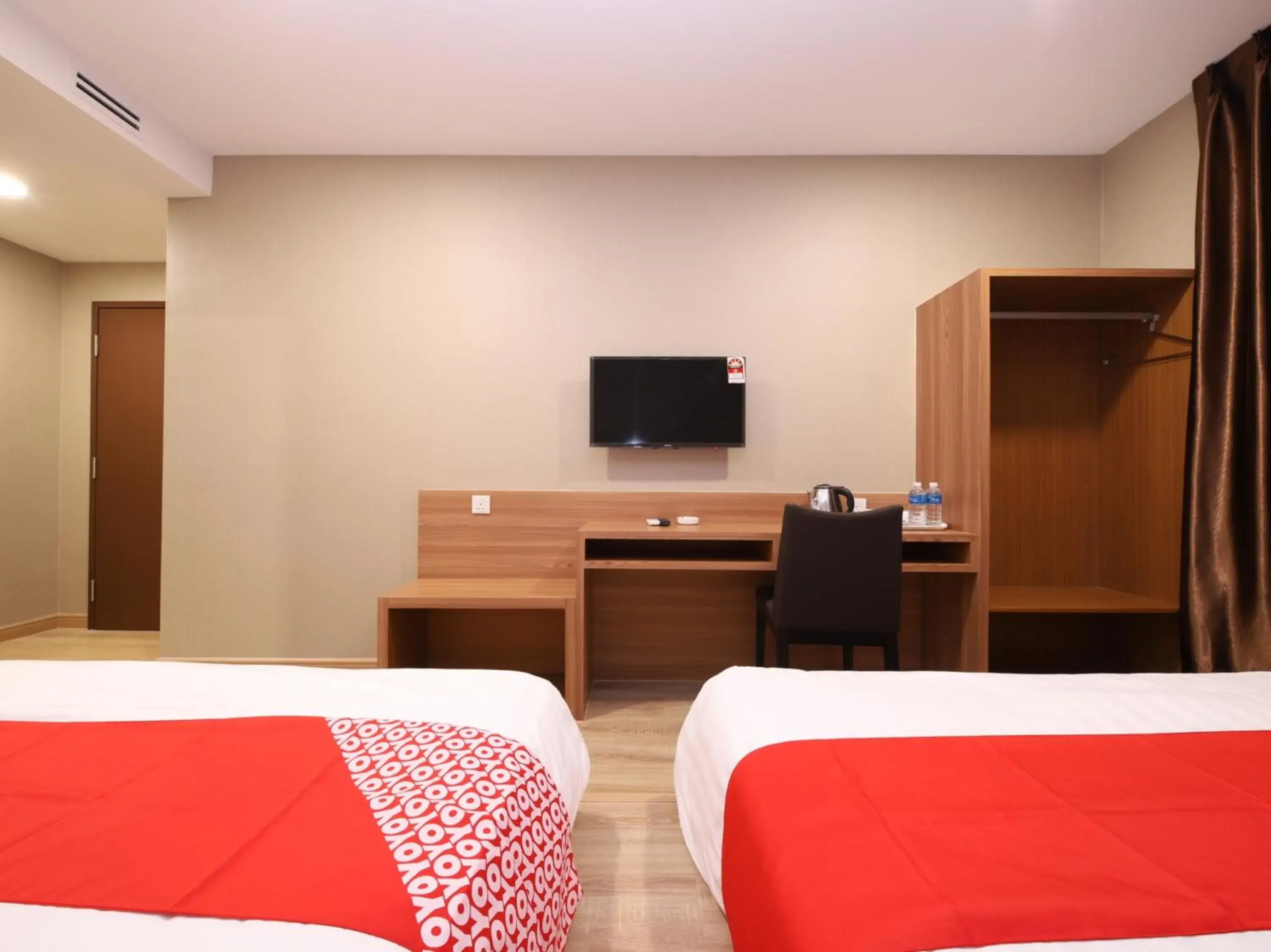 TV and multimedia, TV/Entertainment Center in Hotel 101 Ulu Tiram