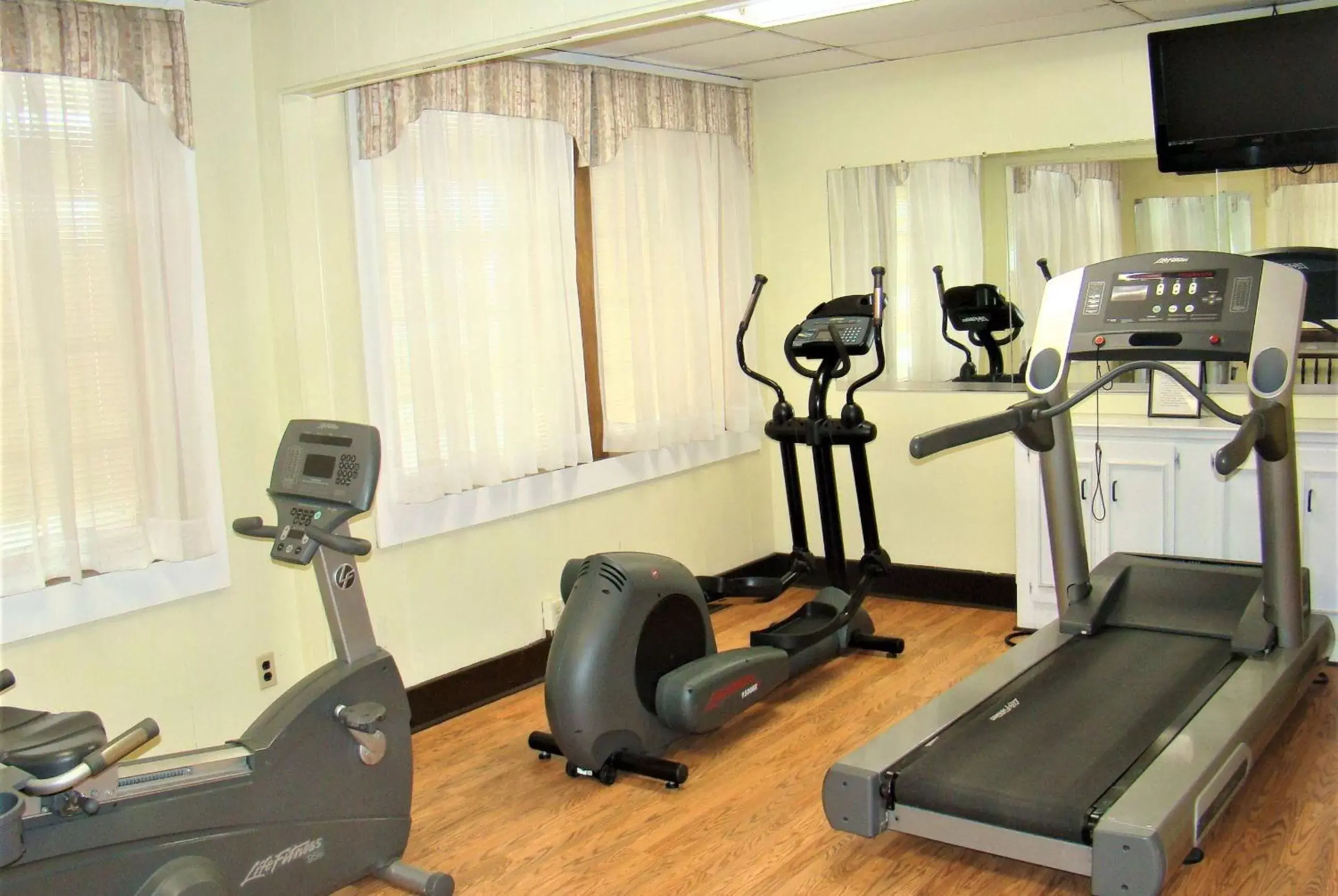 Fitness Center/Facilities in Baymont by Wyndham Front Royal Near Shenandoah National Park