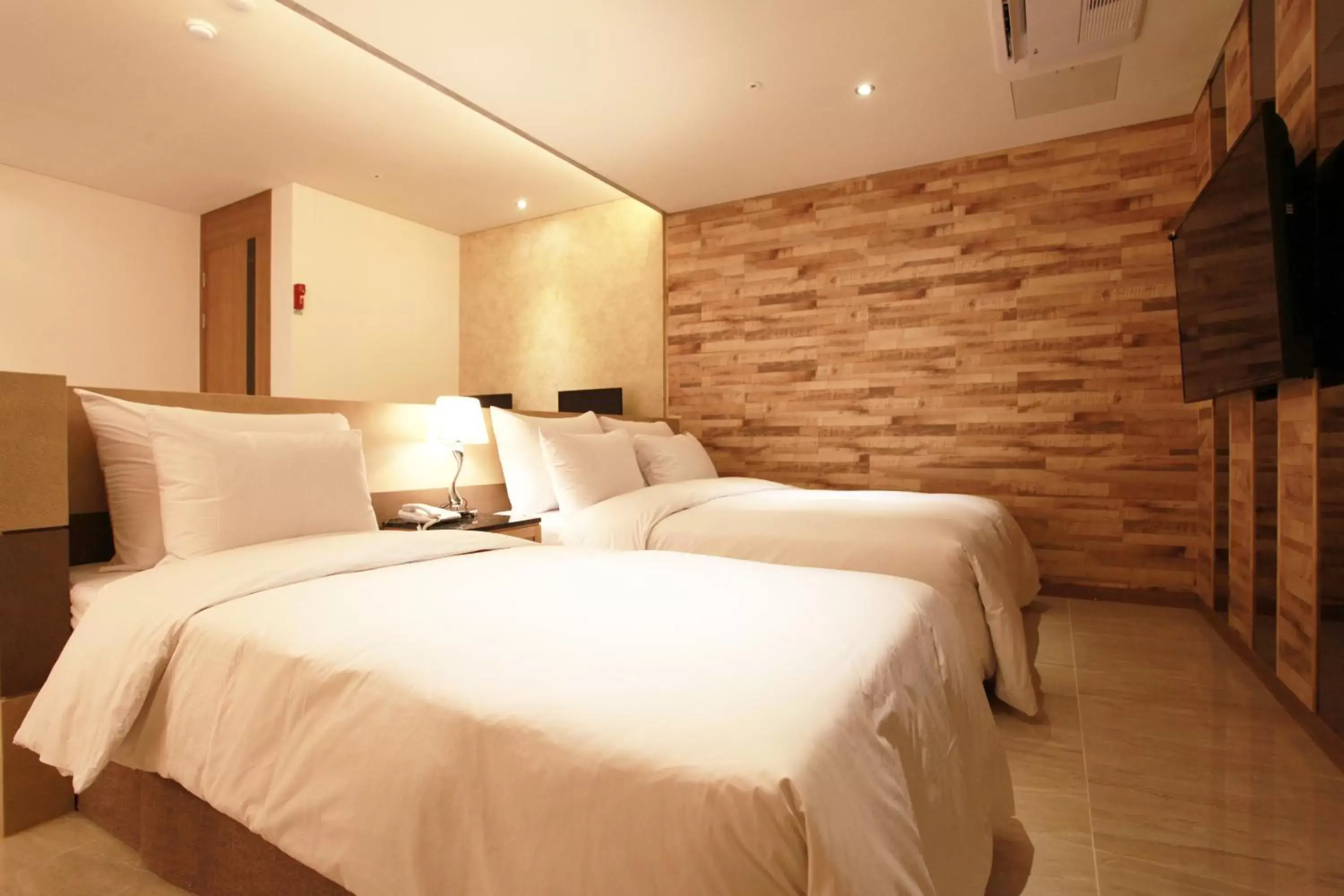 Photo of the whole room, Bed in Boutique Hotel SB Yeouido Photo of the whole room, Bed in Boutique Hotel SB Yeouido