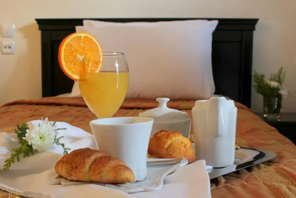 Breakfast in Famissi Eden Hotel