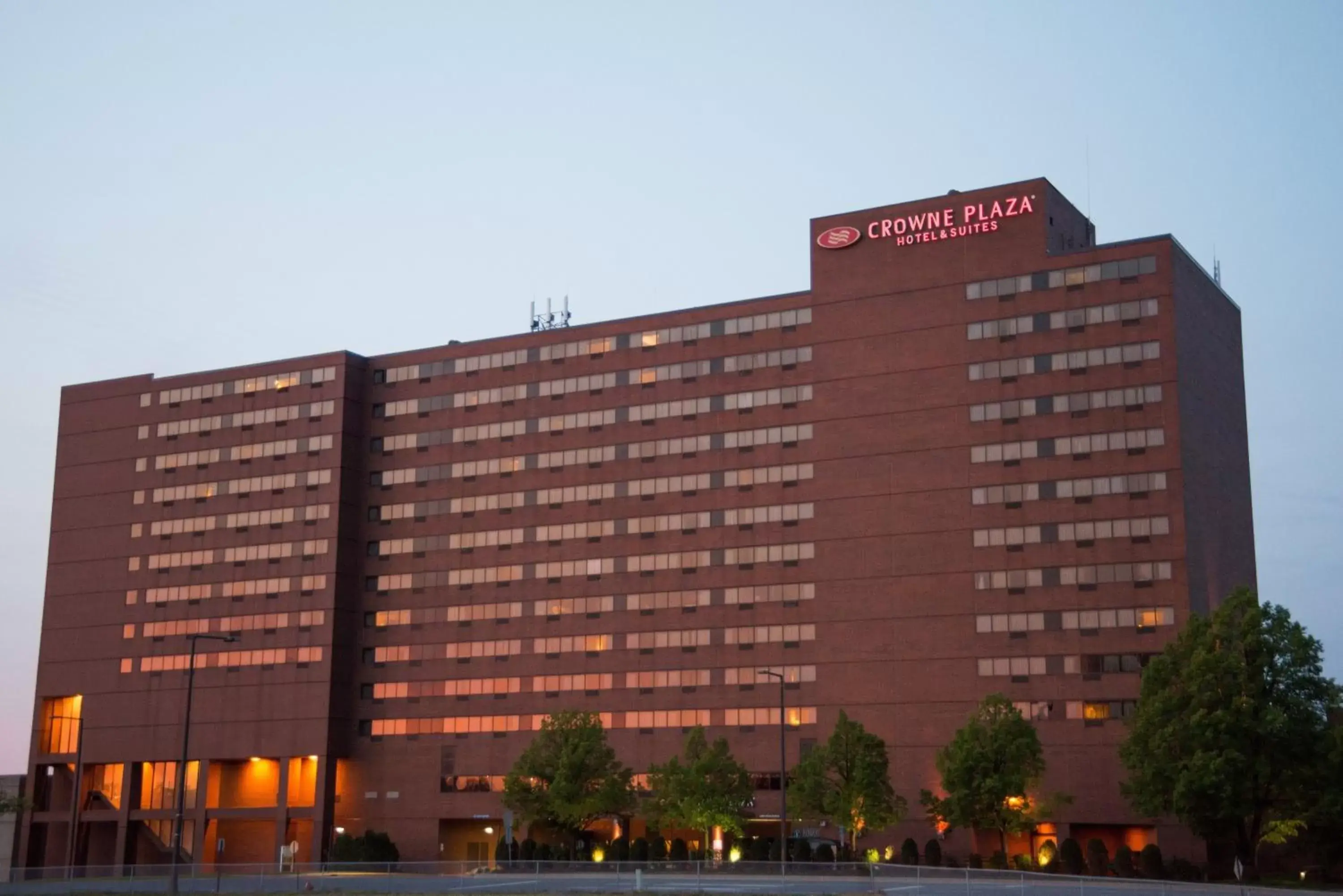 Property Building in Crowne Plaza Suites MSP Airport an IHG Hotel
