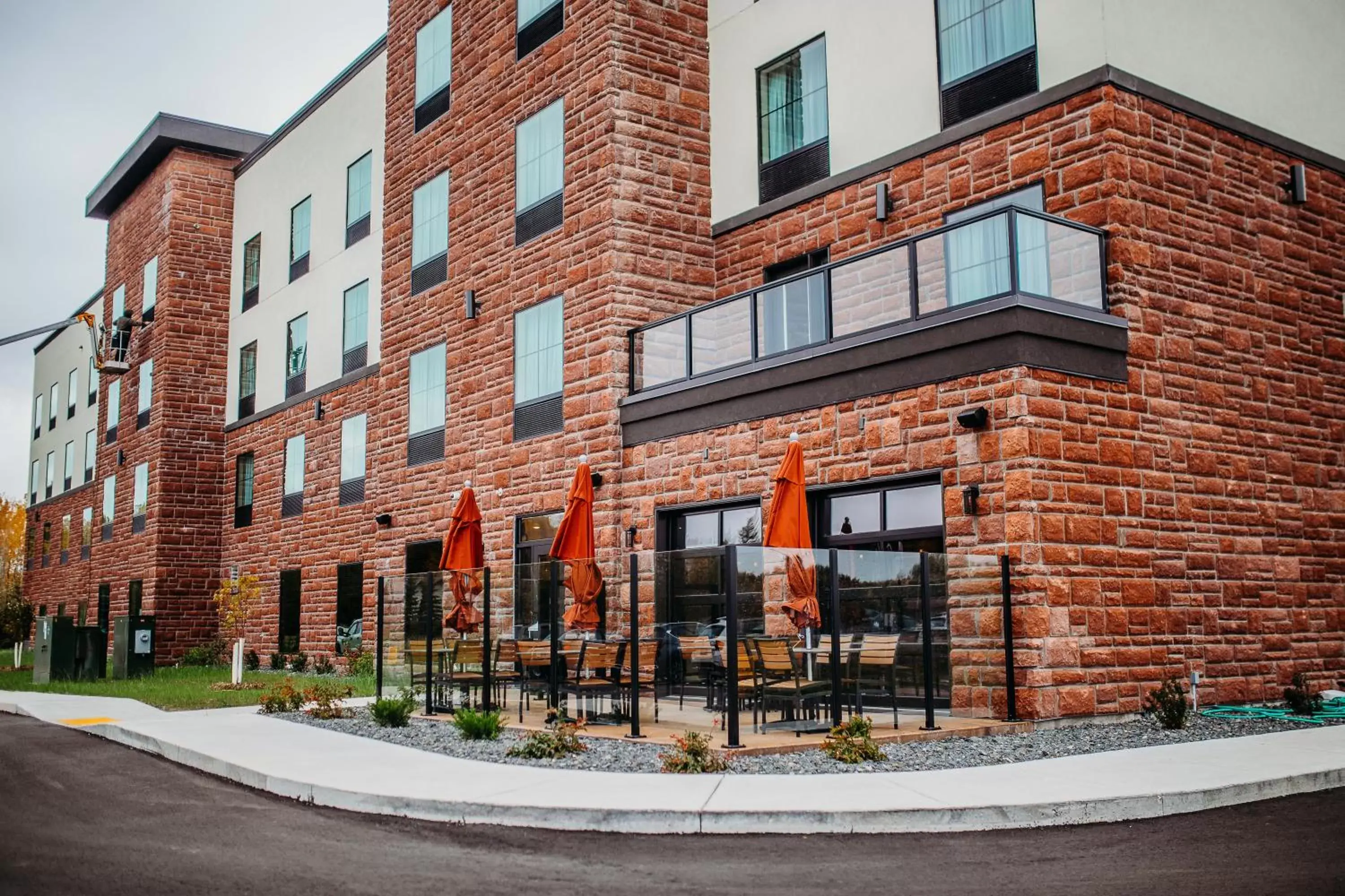 Patio, Property Building in Cobblestone Hotel & Suites International Falls