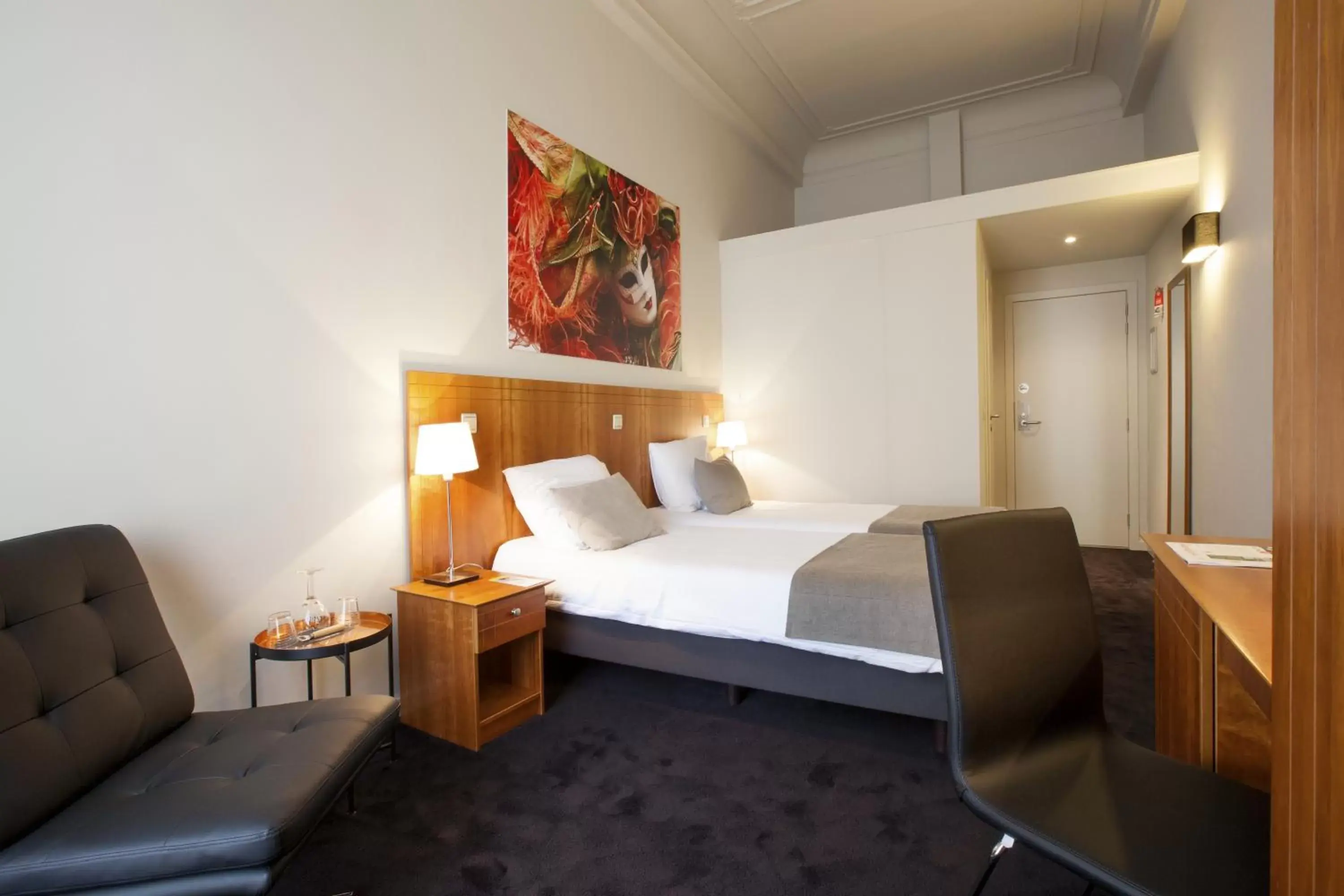 Standard Double or Twin Room with Shower in Theater Hotel Leuven Centrum