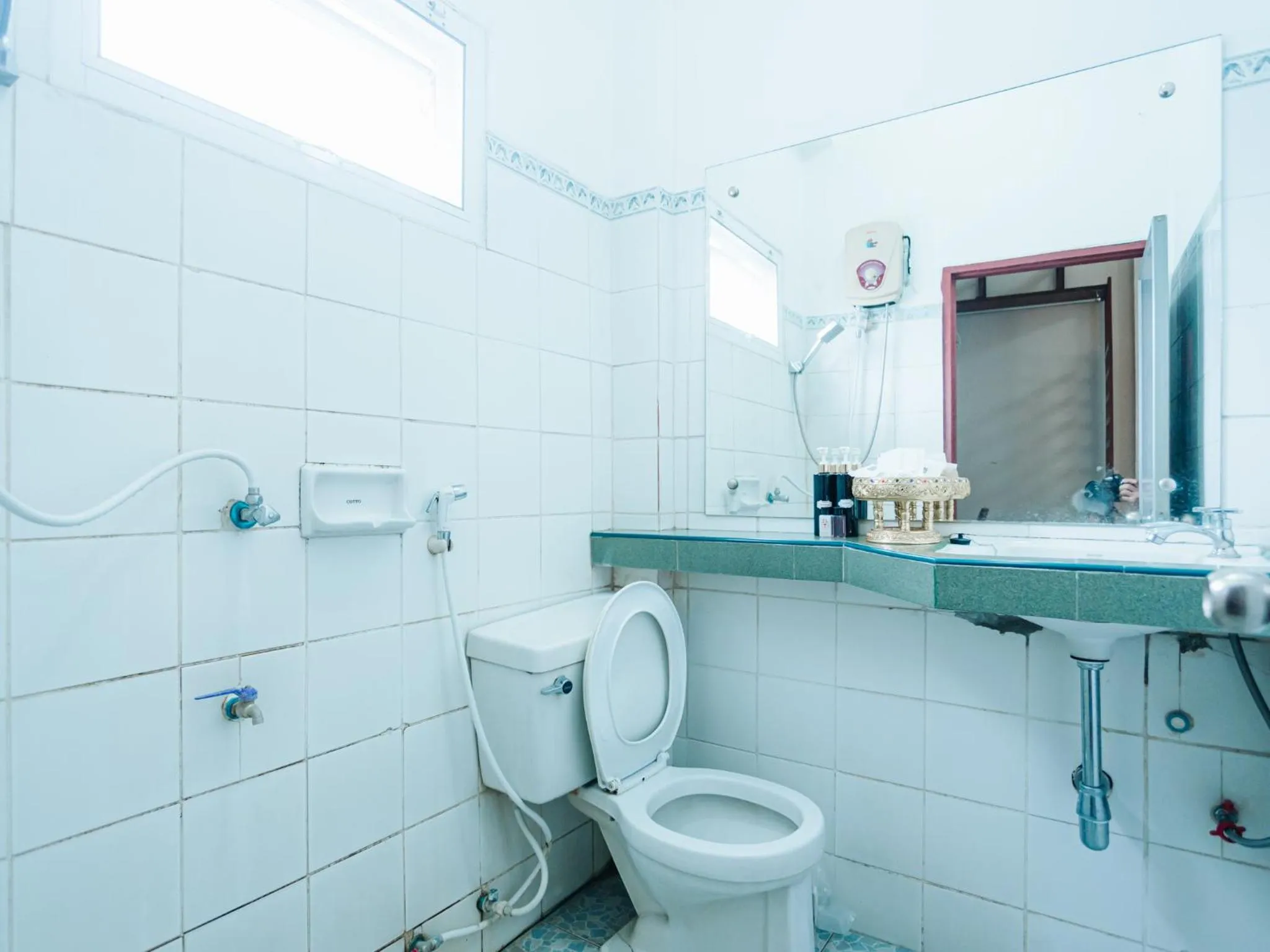 Bathroom in Rendezvous Oldtown Chiangmai