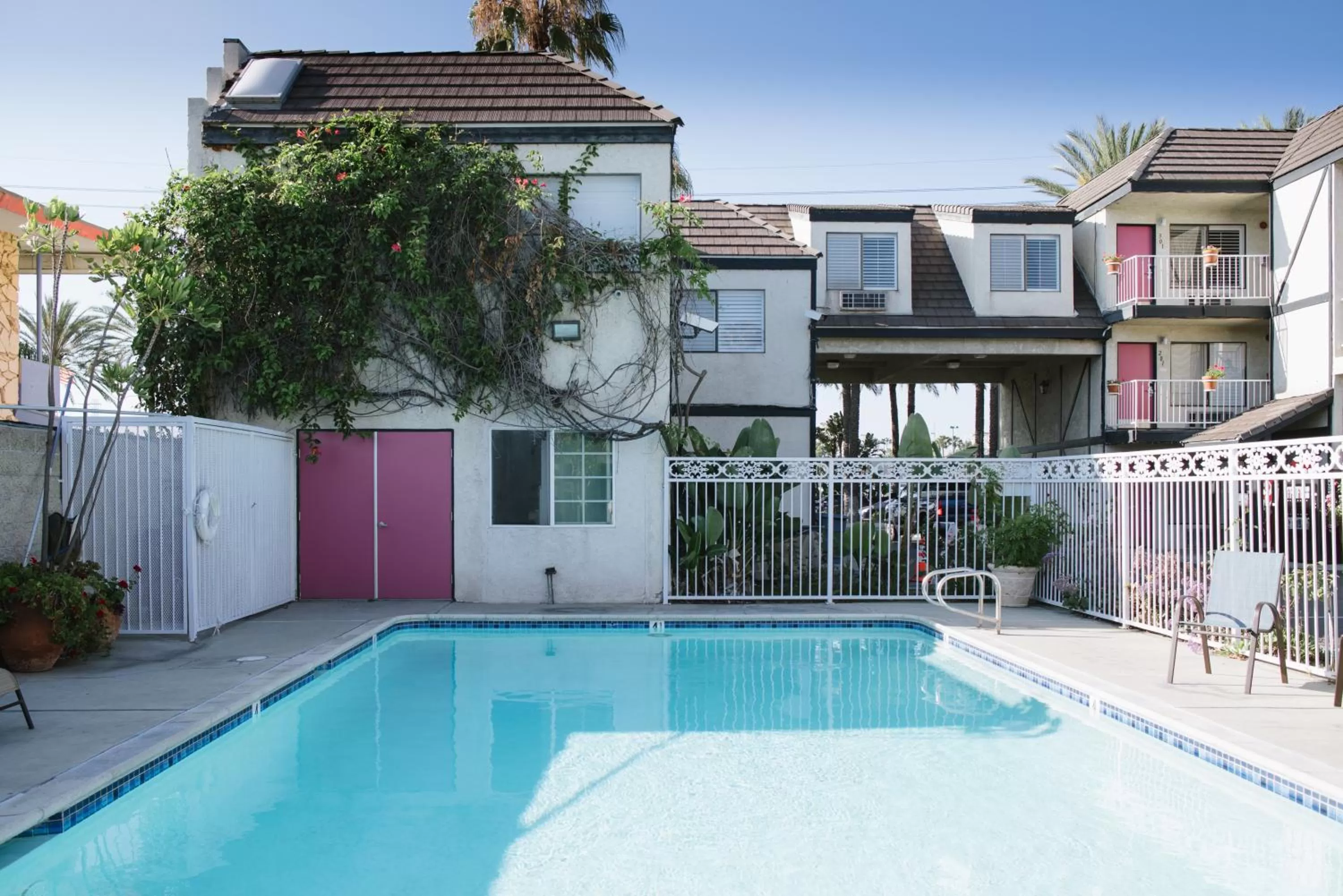 Swimming pool in Alamo Inn and Suites - Convention Center