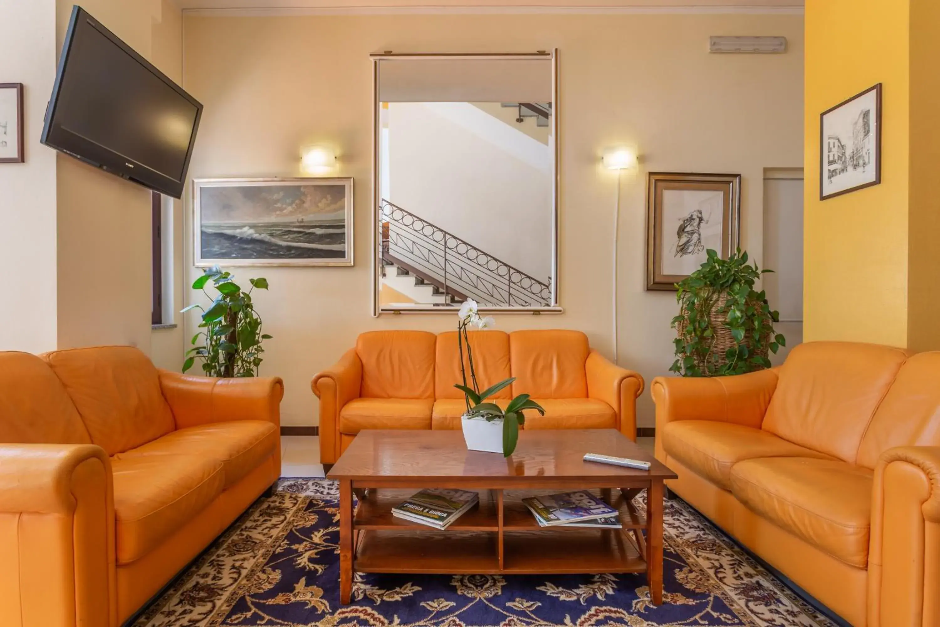 Lobby or reception, Seating Area in Rodia Inn