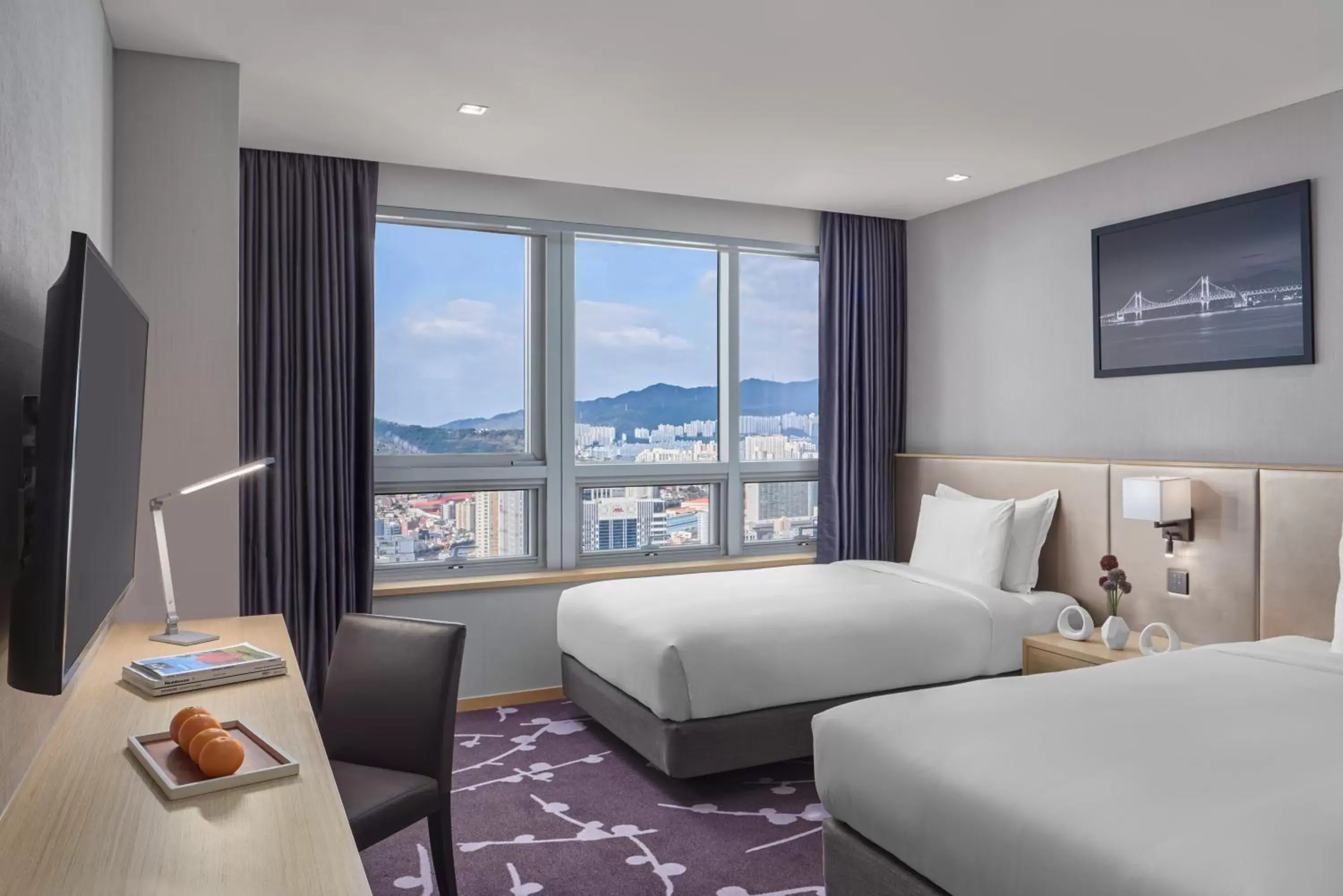 Bedroom, Mountain View in Avani Central Busan