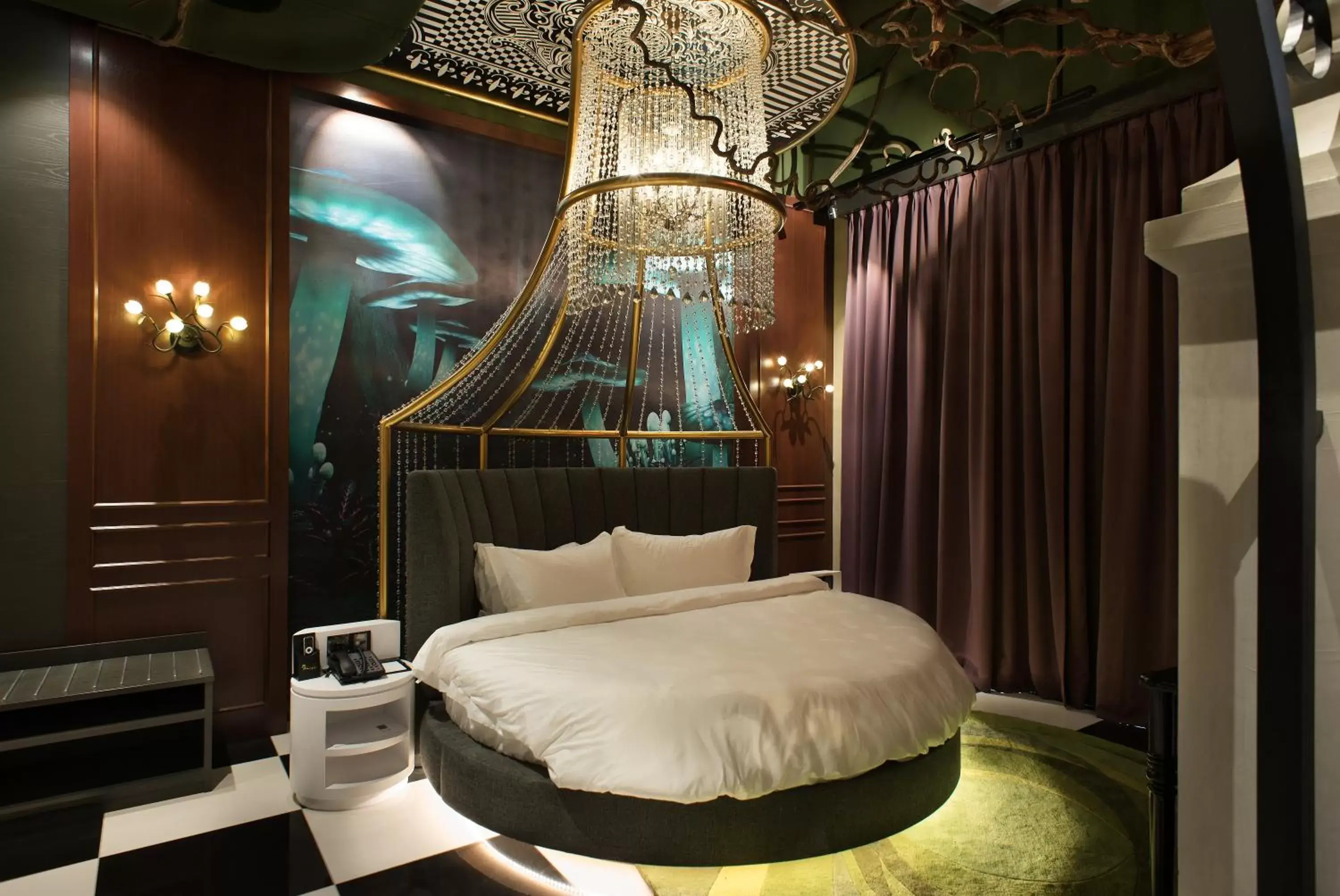 Bed in Vangohh Eminent Hotel & Spa Bed in Vangohh Eminent Hotel & Spa