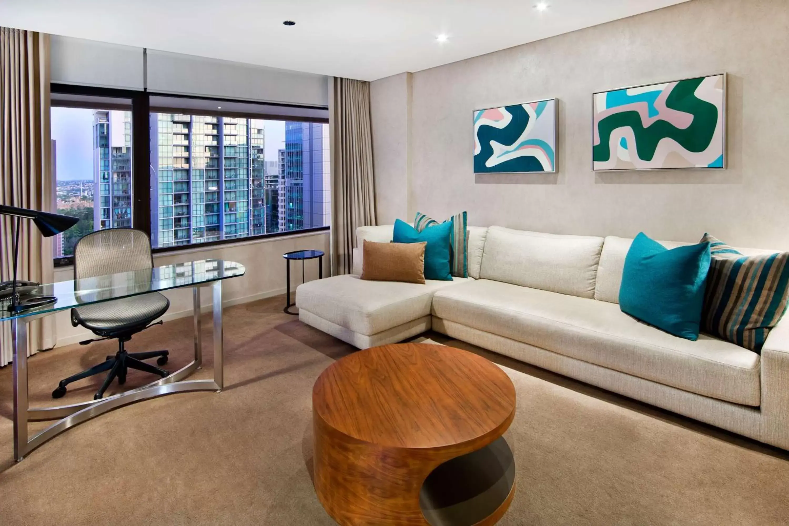 Living room, Seating Area in Hilton Brisbane