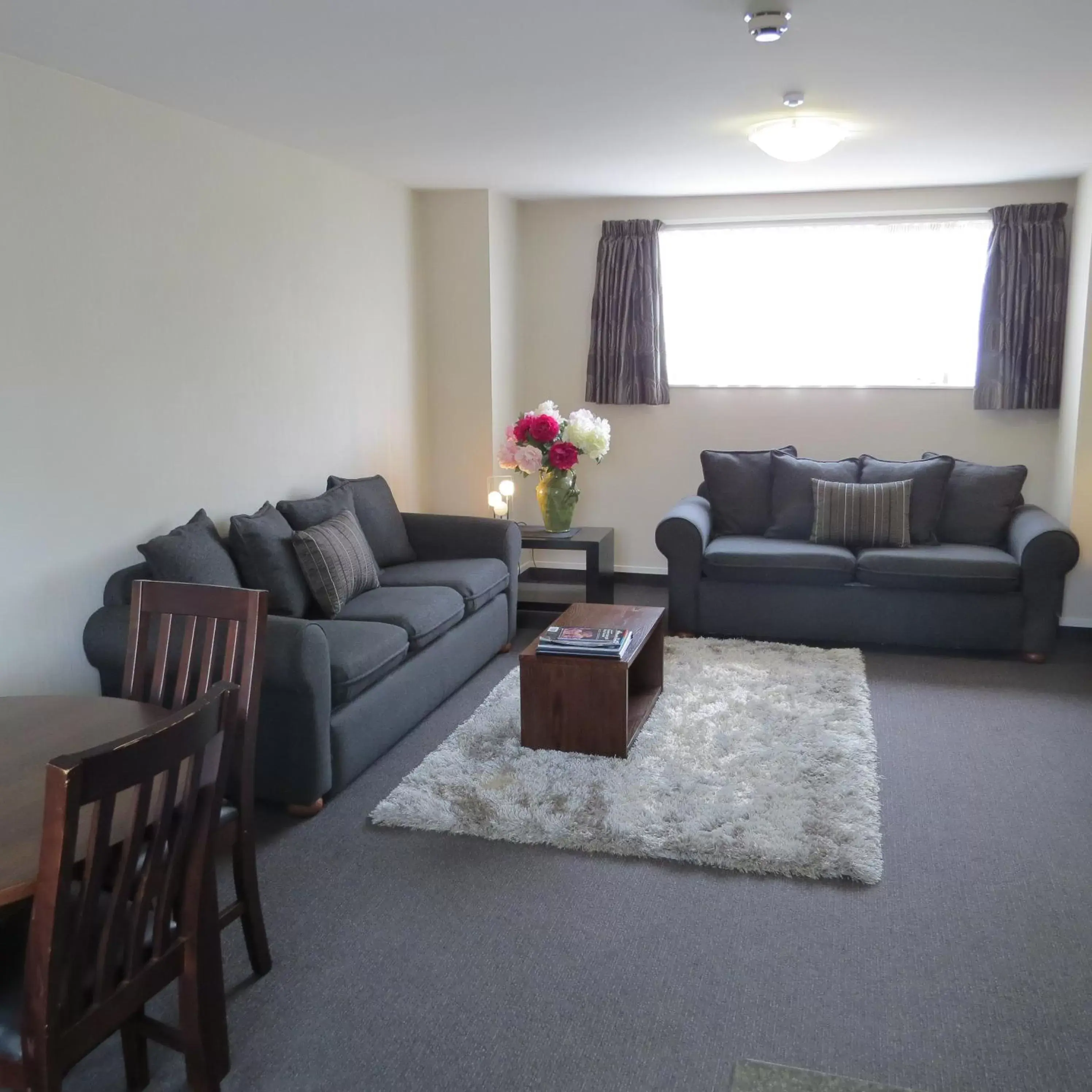 Living room, Seating Area in Homestead Villa Motel