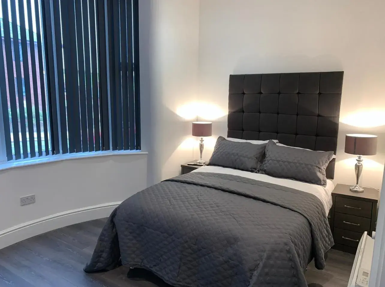 Bedroom, Bed in Albert Luxury Hottub and Jacuzzi Apartments