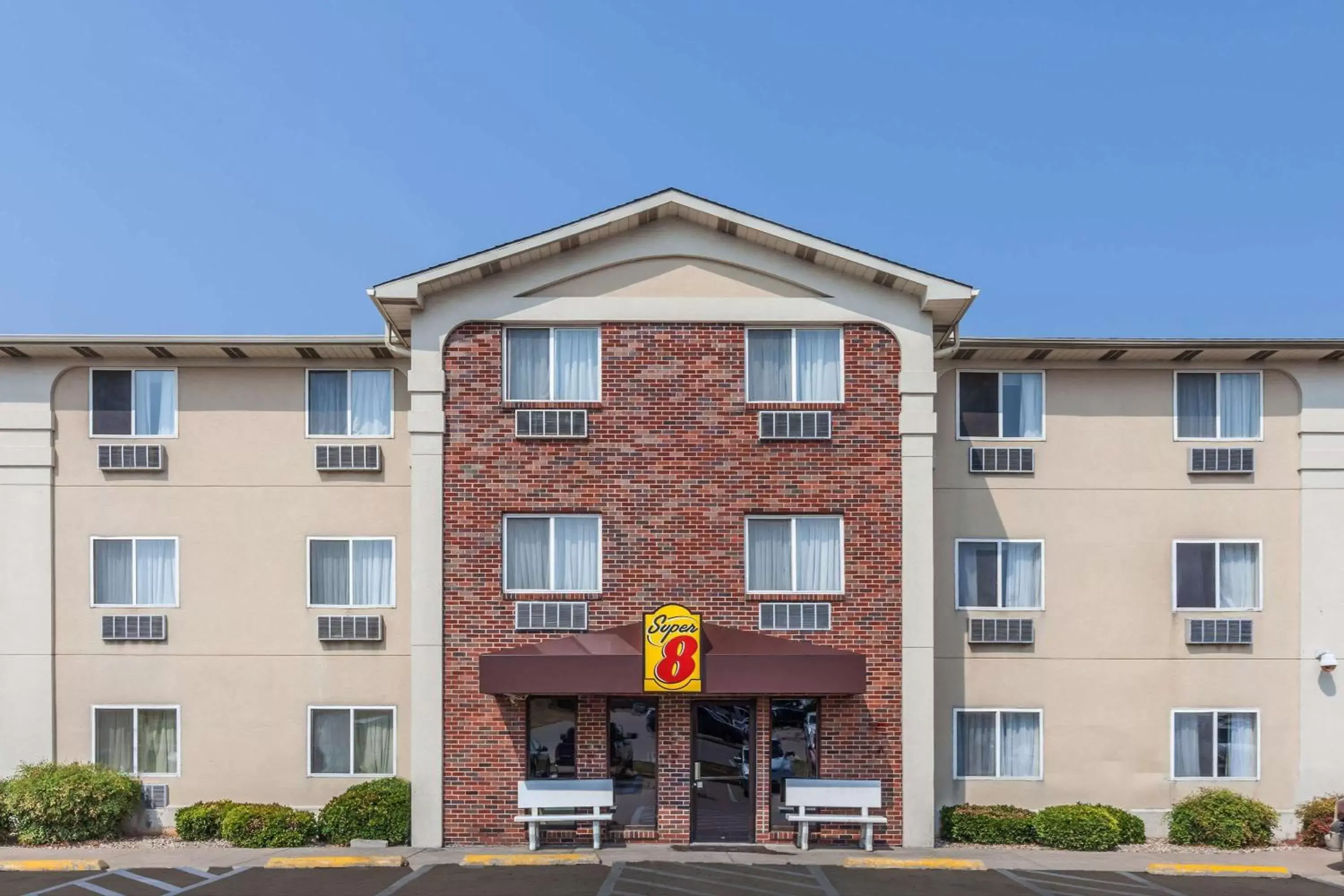 Property Building in Super 8 by Wyndham Irving DFW Airport/South