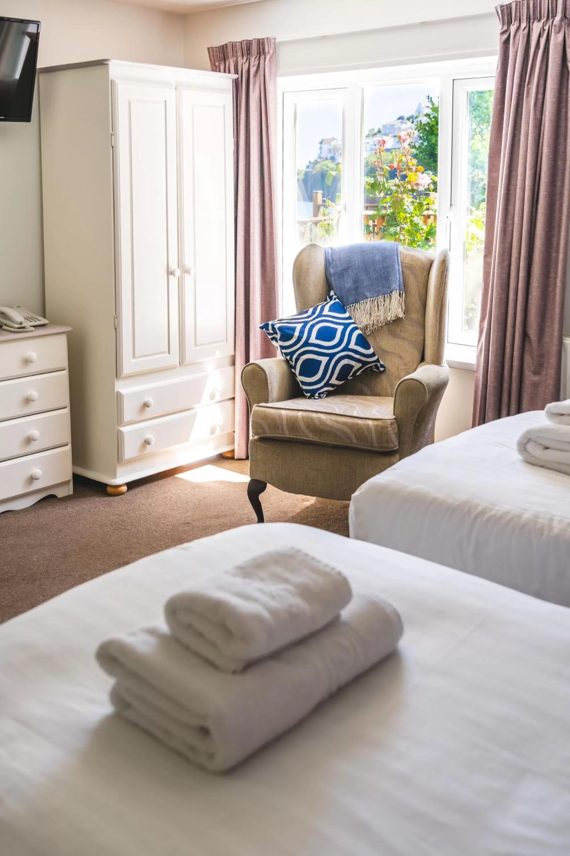 Bedroom in Portbyhan Hotel