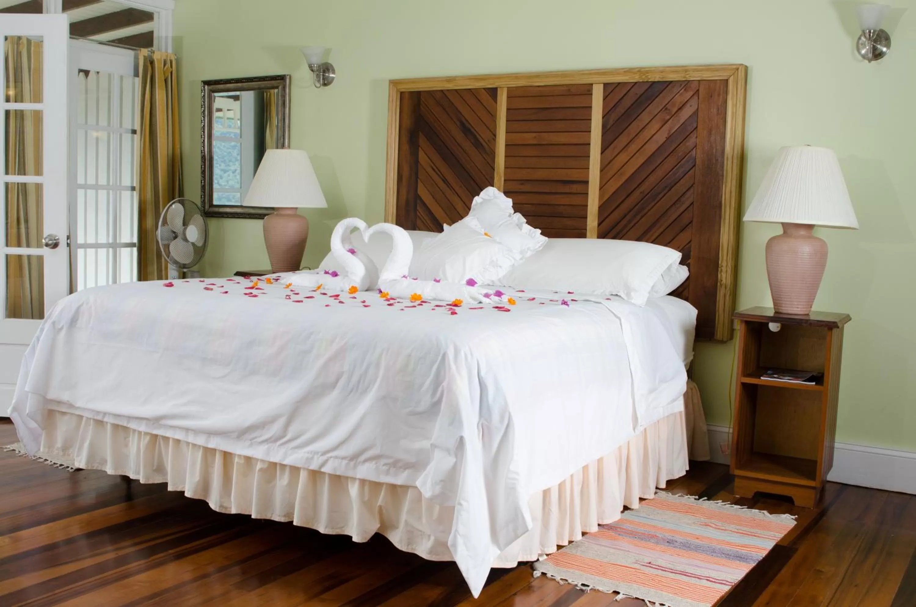 Bed in La Haut Resort