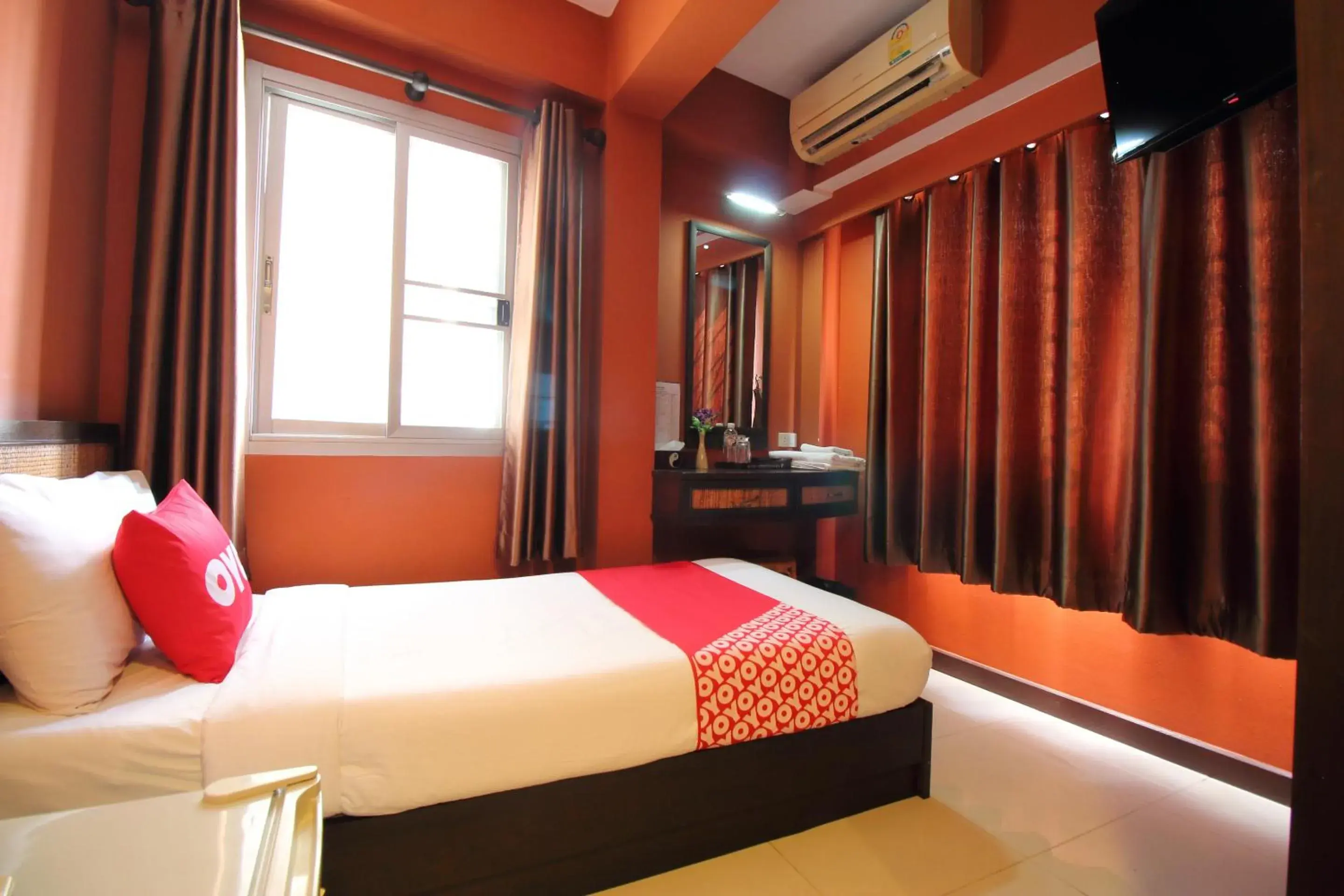 Bedroom, Bed in OYO 482 Pannee Lodge Khaosan