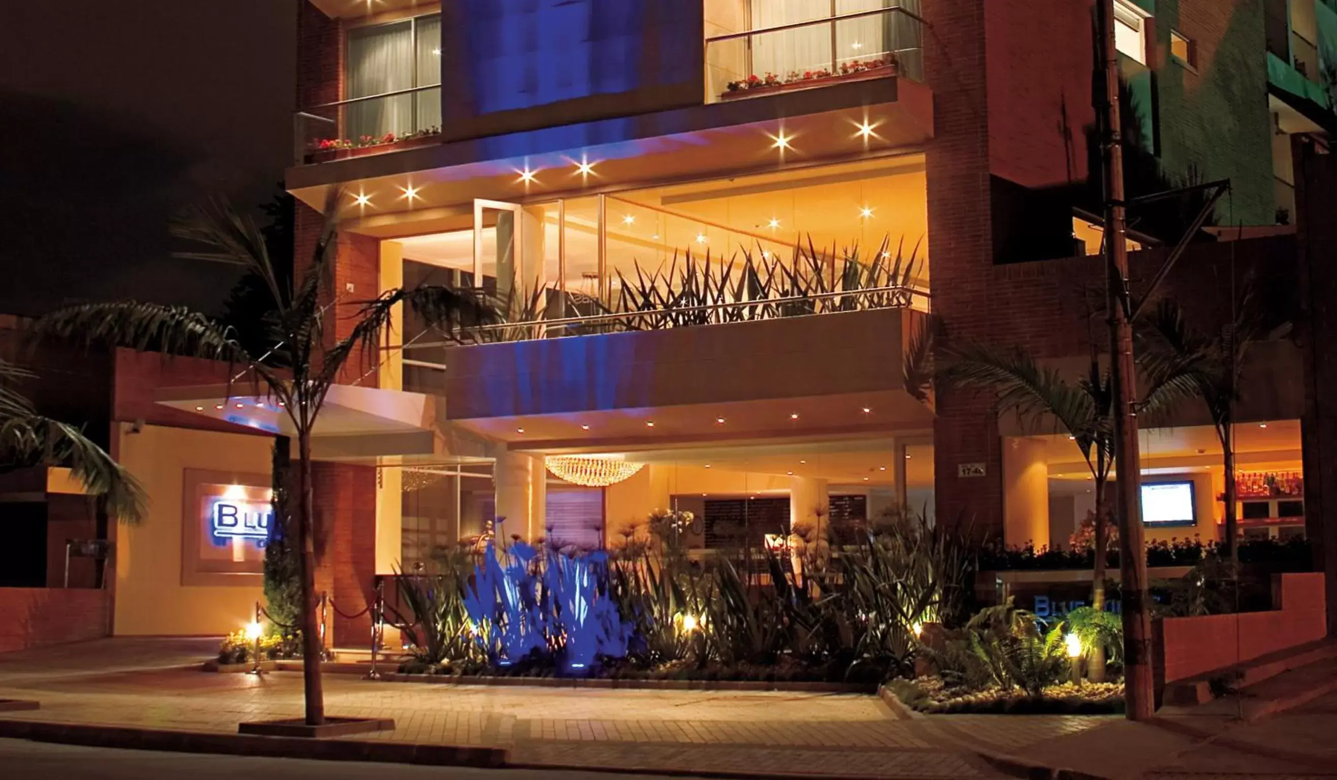 Facade/entrance, Property Building in Blue Suites Hotel