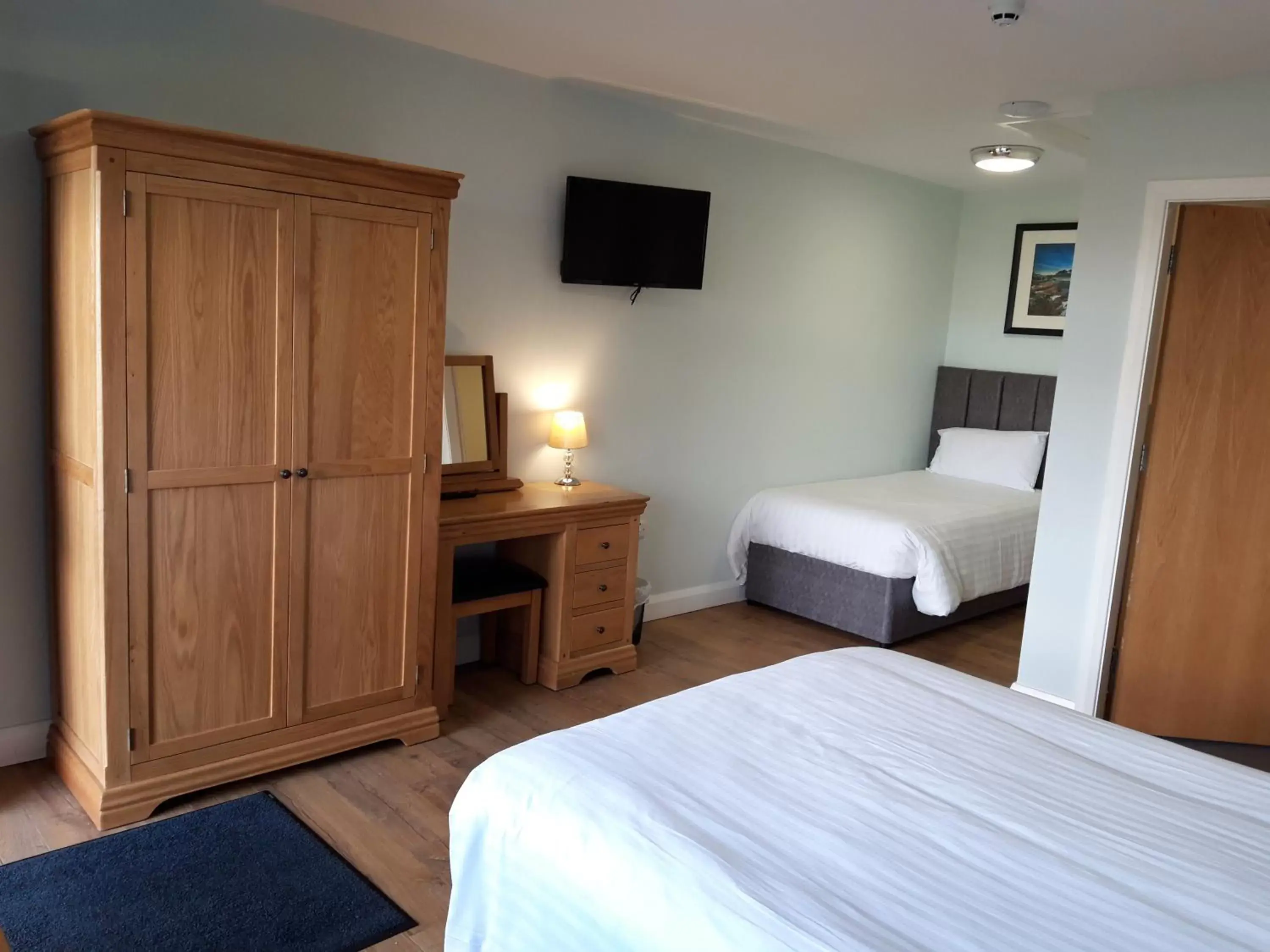 Bed in Standing Stones Lodge