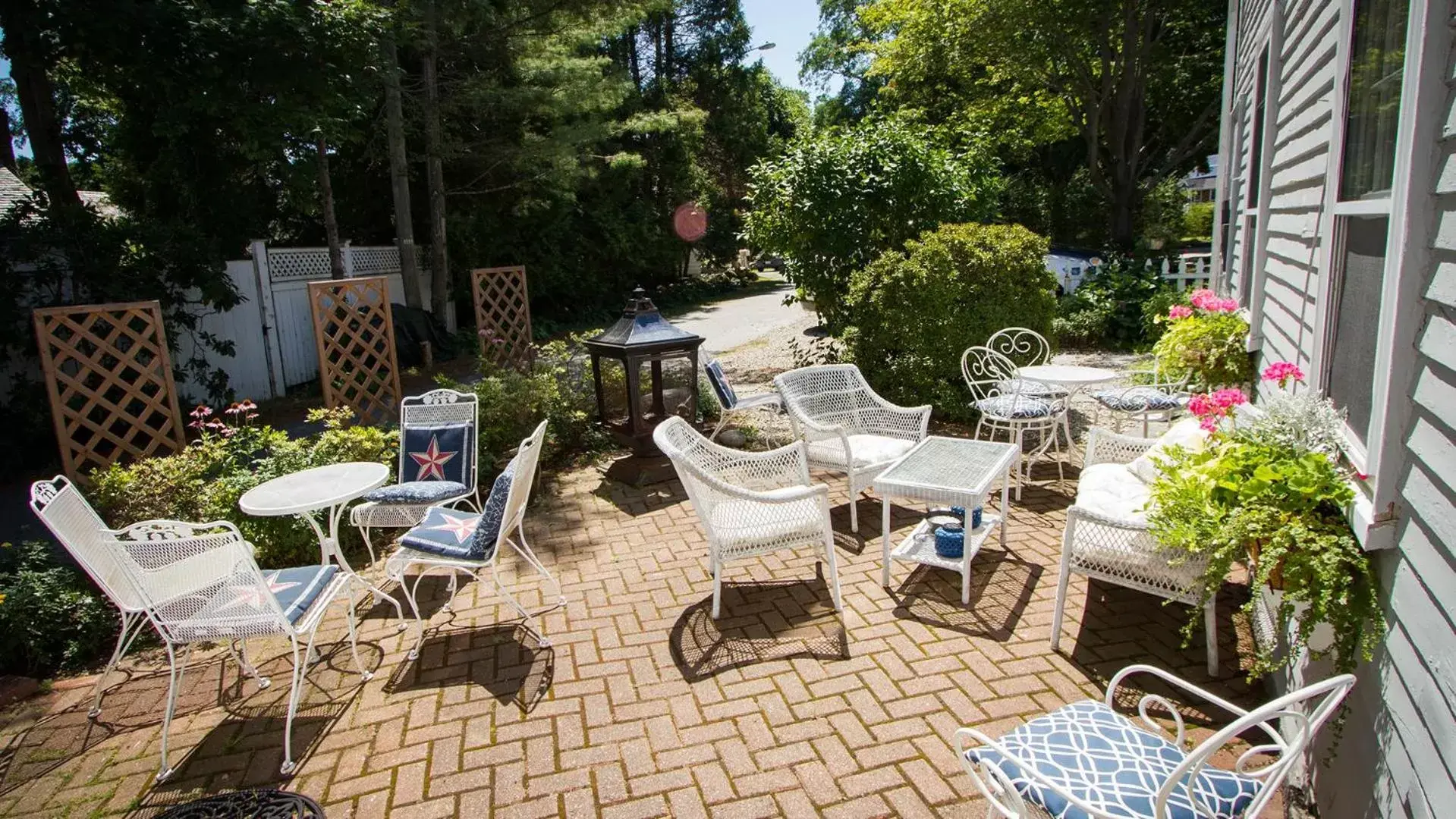 Patio, Restaurant/Places to Eat in Sally Webster Inn