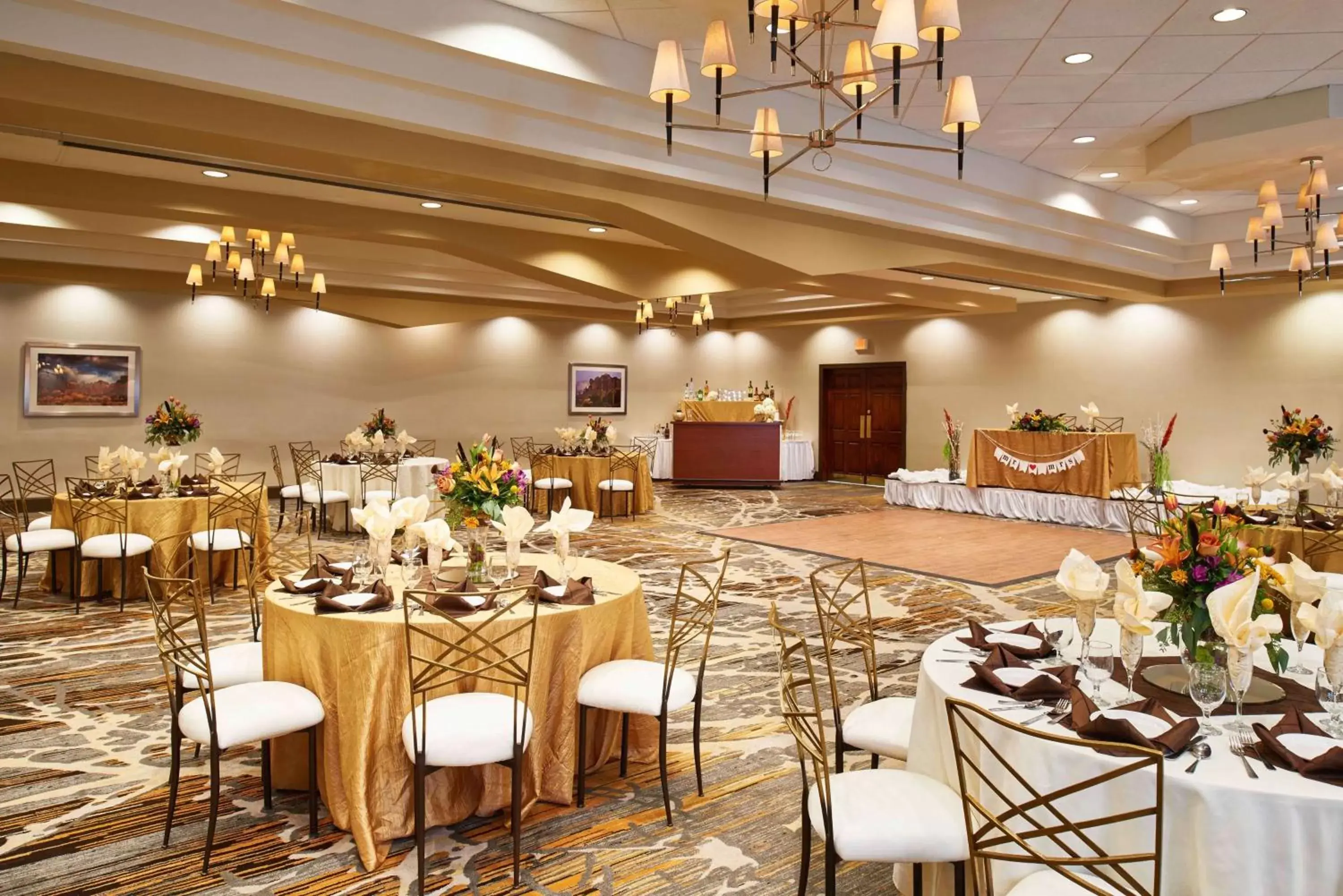 Meeting/conference room, Restaurant/Places to Eat in DoubleTree by Hilton Hotel Flagstaff