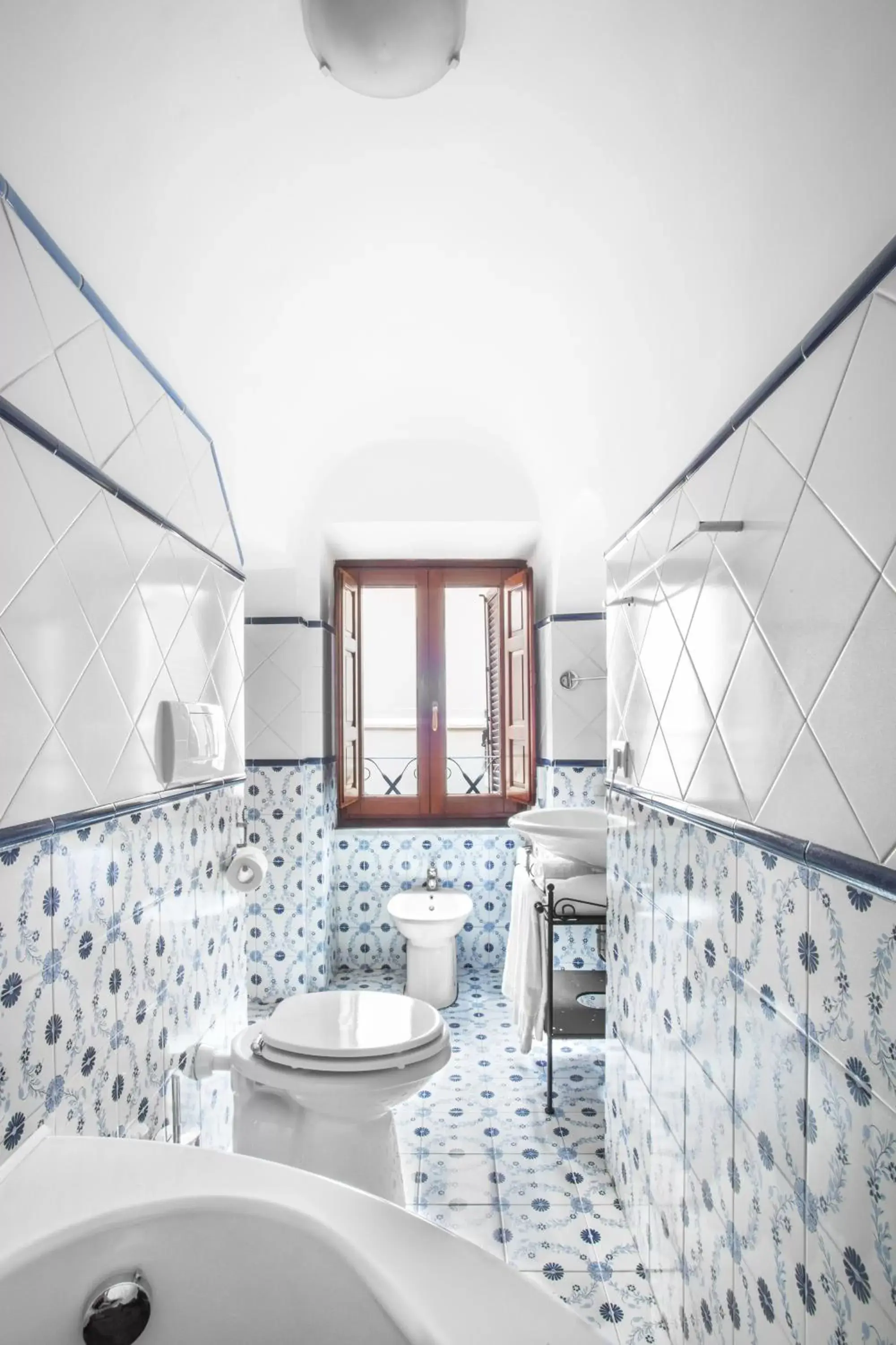 Bathroom in Hotel Piazza Di Spagna