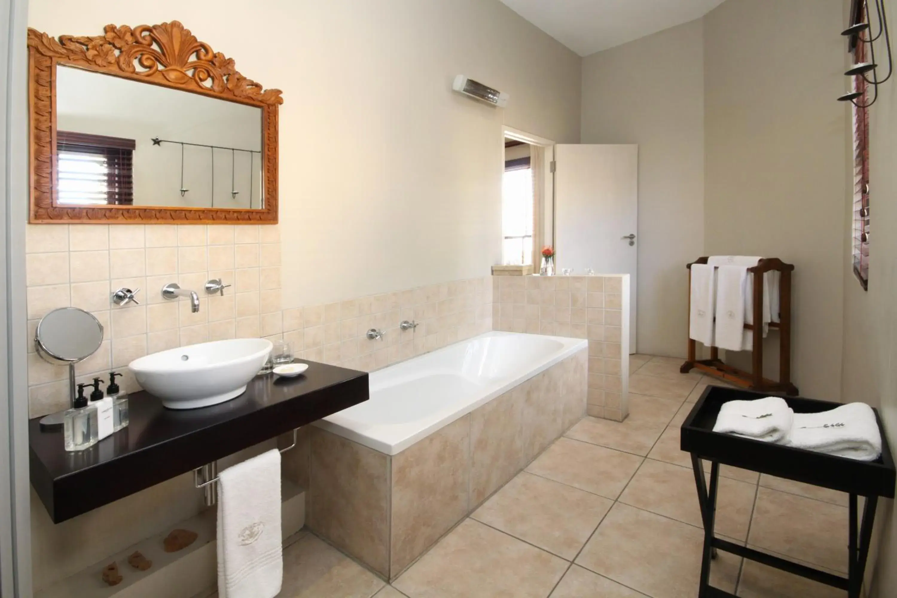 Standard Room with Garden View in Lavender Manor Guest Lodge