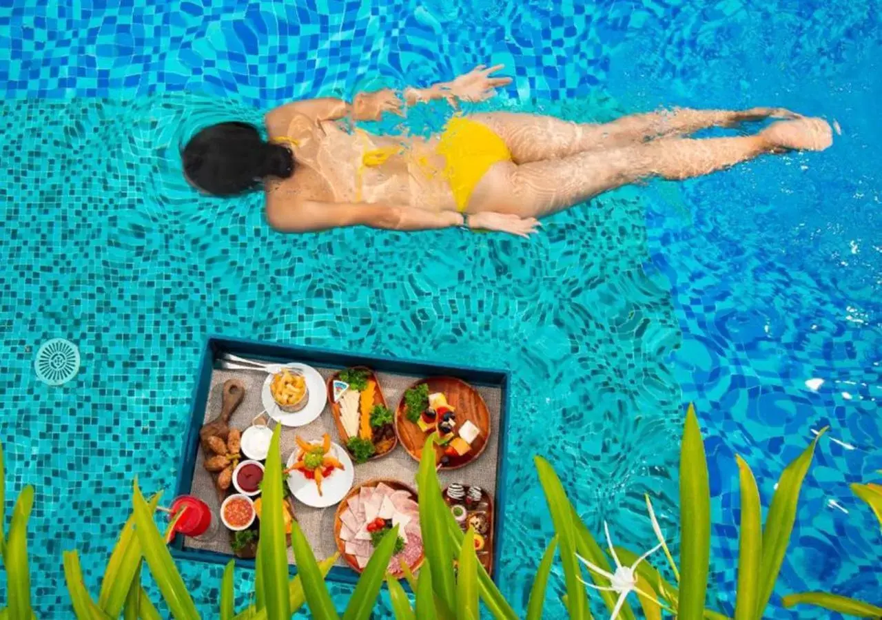 Swimming pool in Azura Gold Hotel & Apartment Swimming pool in Azura Gold Hotel & Apartment