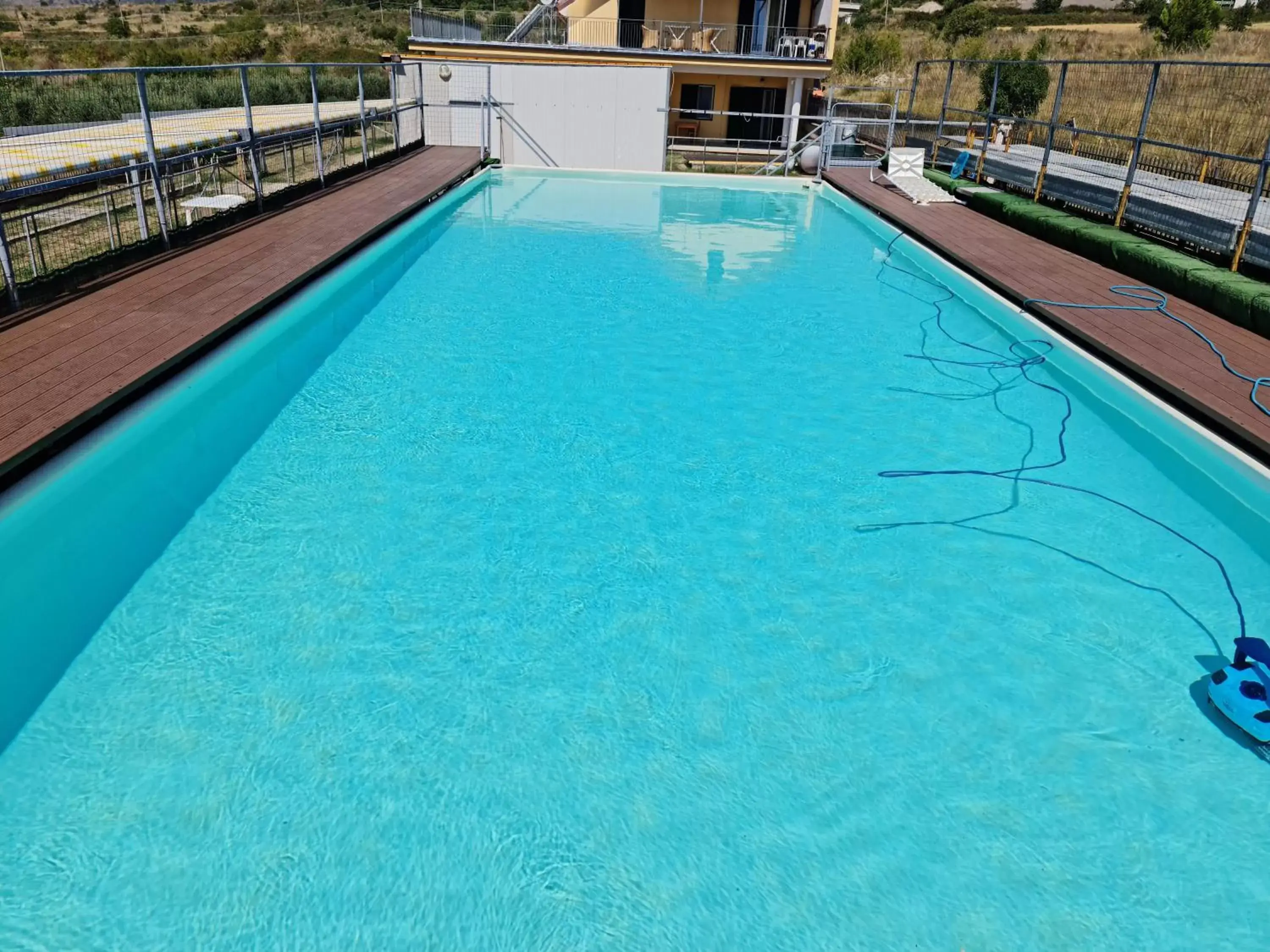 Swimming Pool in B&B La Petrosa