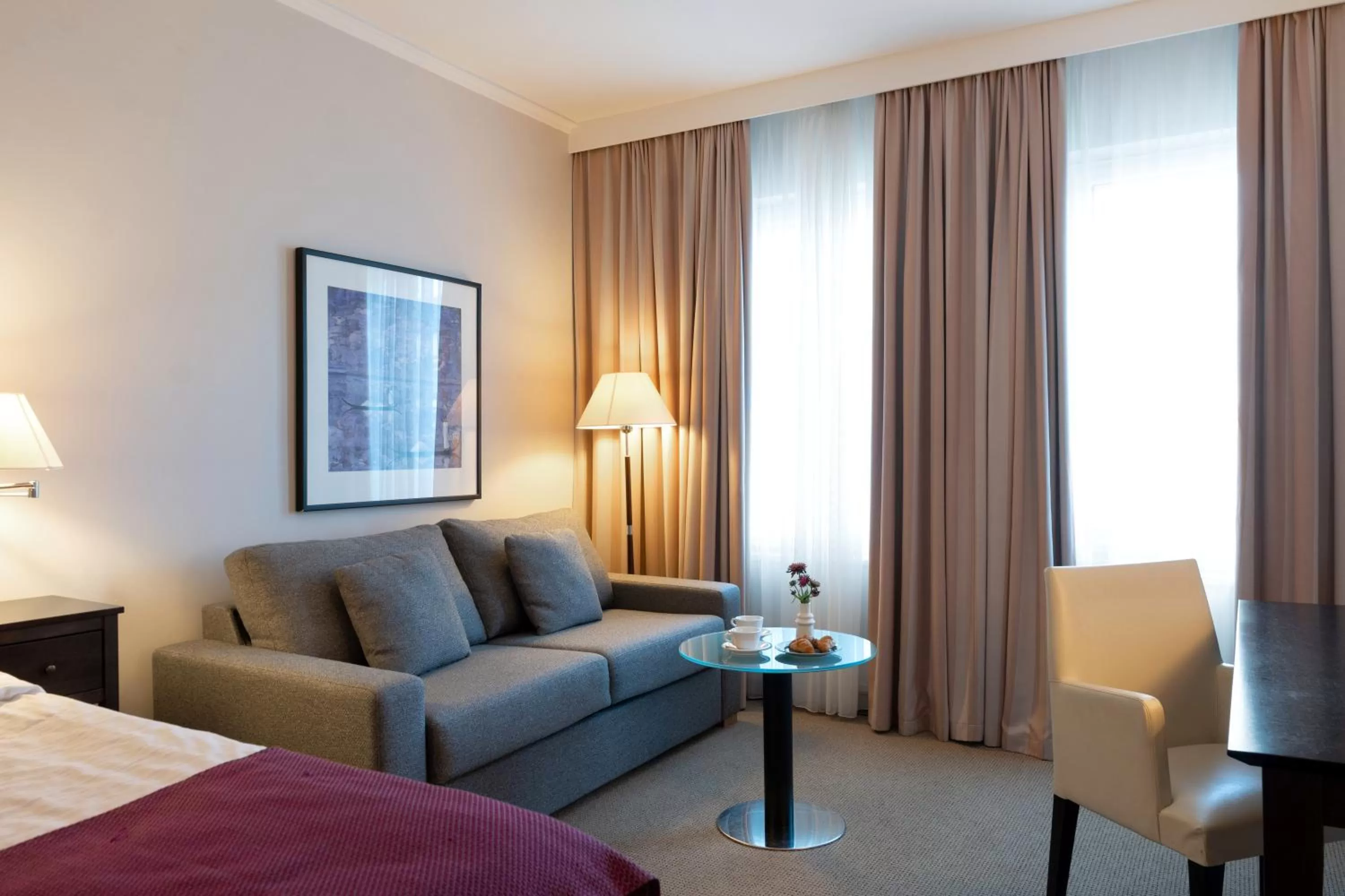 Seating area, Bed in Elite Palace Hotel & Spa